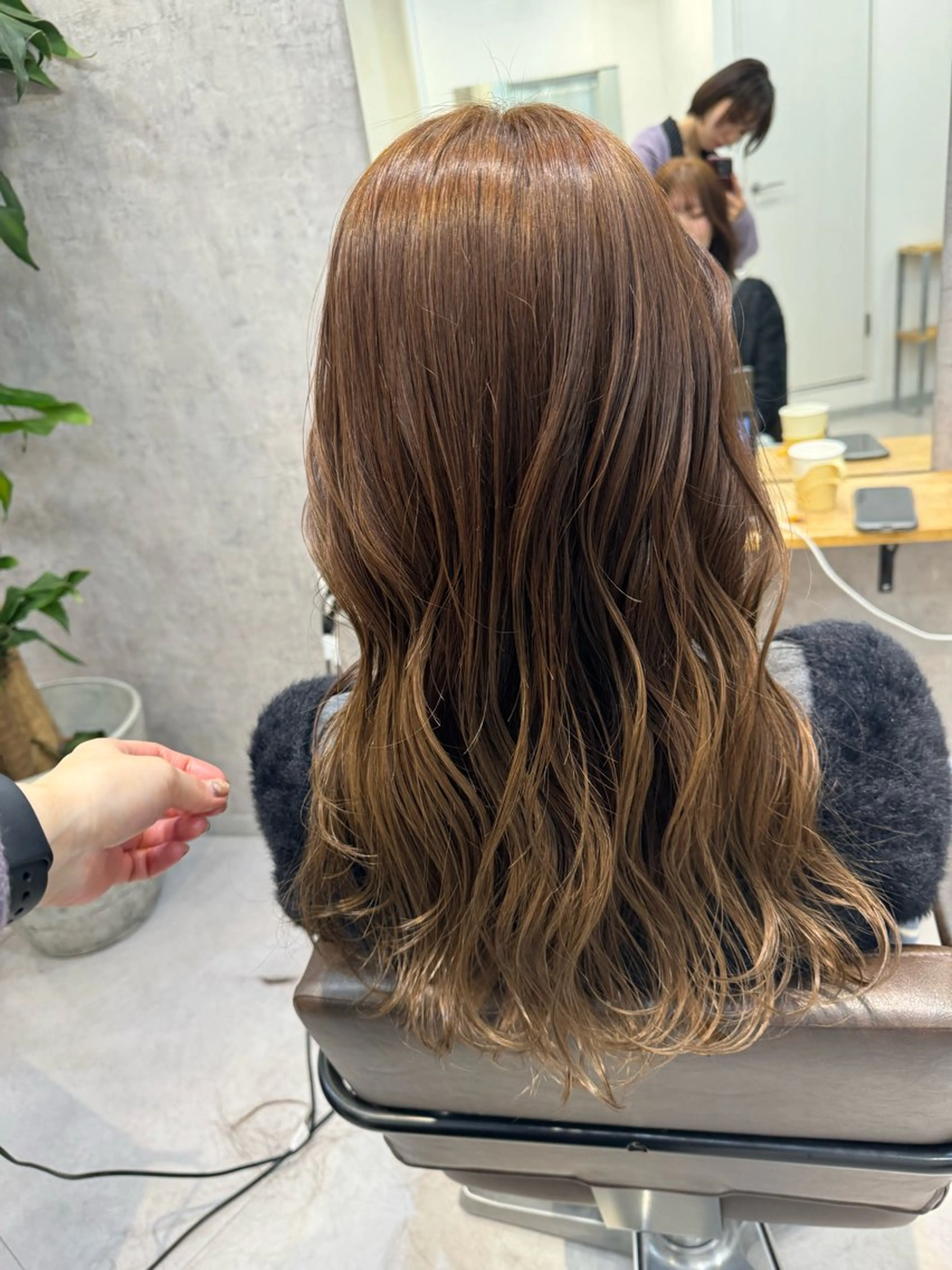 ロング カラー ベージュカラー ミルクティーベージュ カット ヘアカラー トリートメント Dxxxx III所属・女性目線の大人 メンズ*Ayakaのヘアスタイル