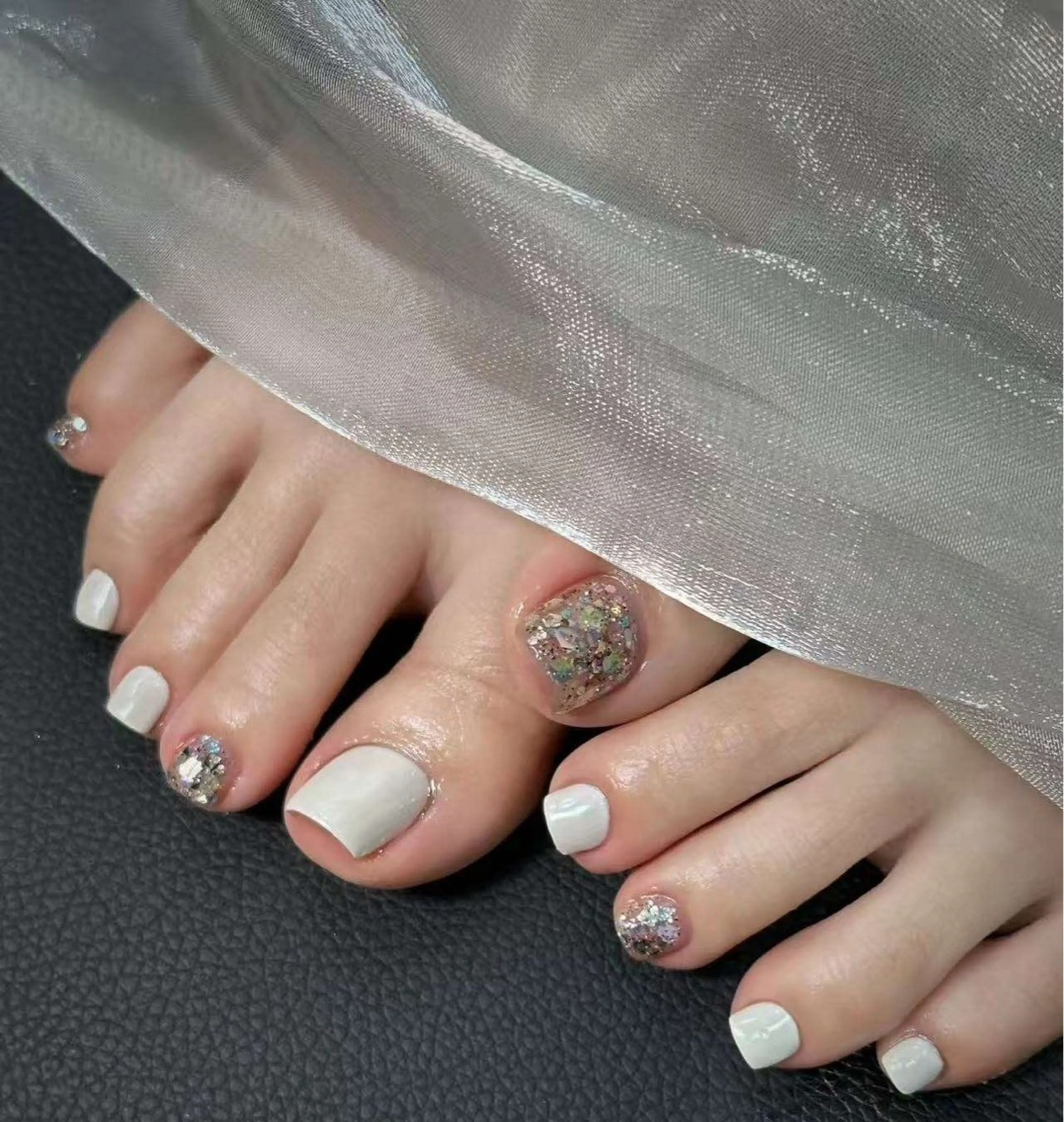 ネイル オーロラネイル フラワーネイル フットネイル フレンチネイル ジェルネイル フットネイル BabyYouMi nailのネイルデザイン