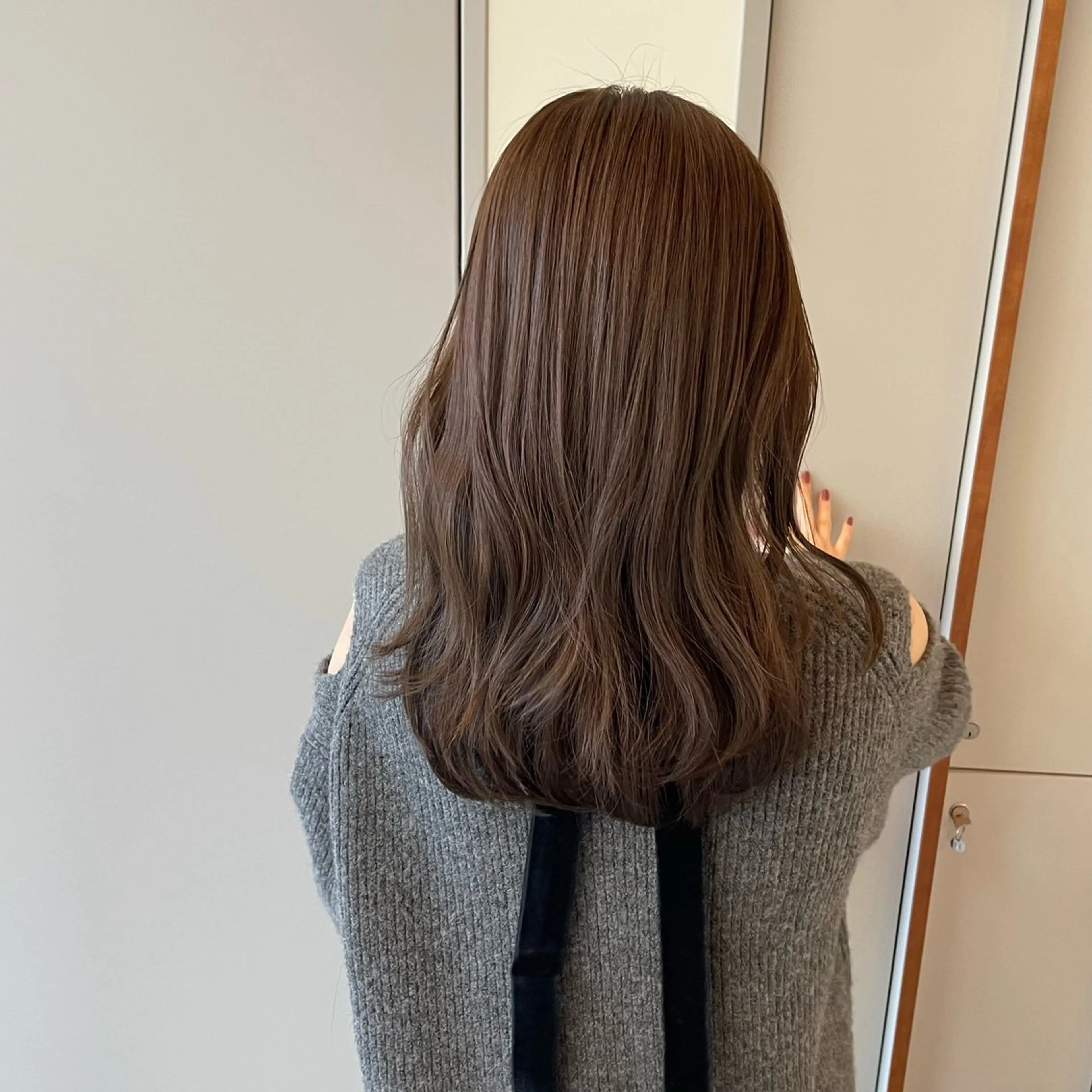 ロング カラー ベージュカラー ブリーチ 透明感カラー ダブルカラー ブリーチなしカラー ヘアカラー トリートメント ブリーチ/レイヤー 🌻Mutsumiのヘアスタイル