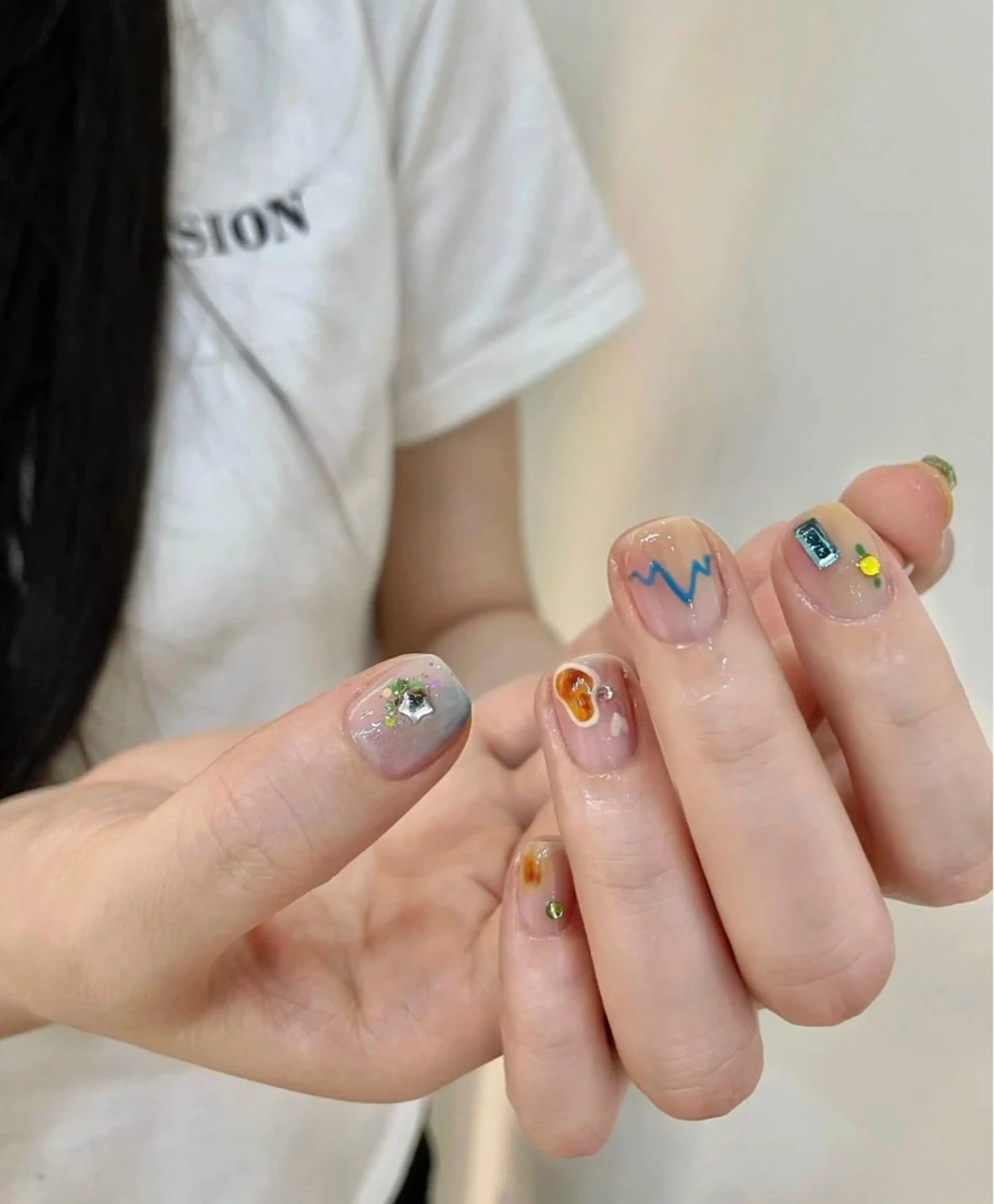 長さ出し専門店 上野店サロンのネイルデザイン