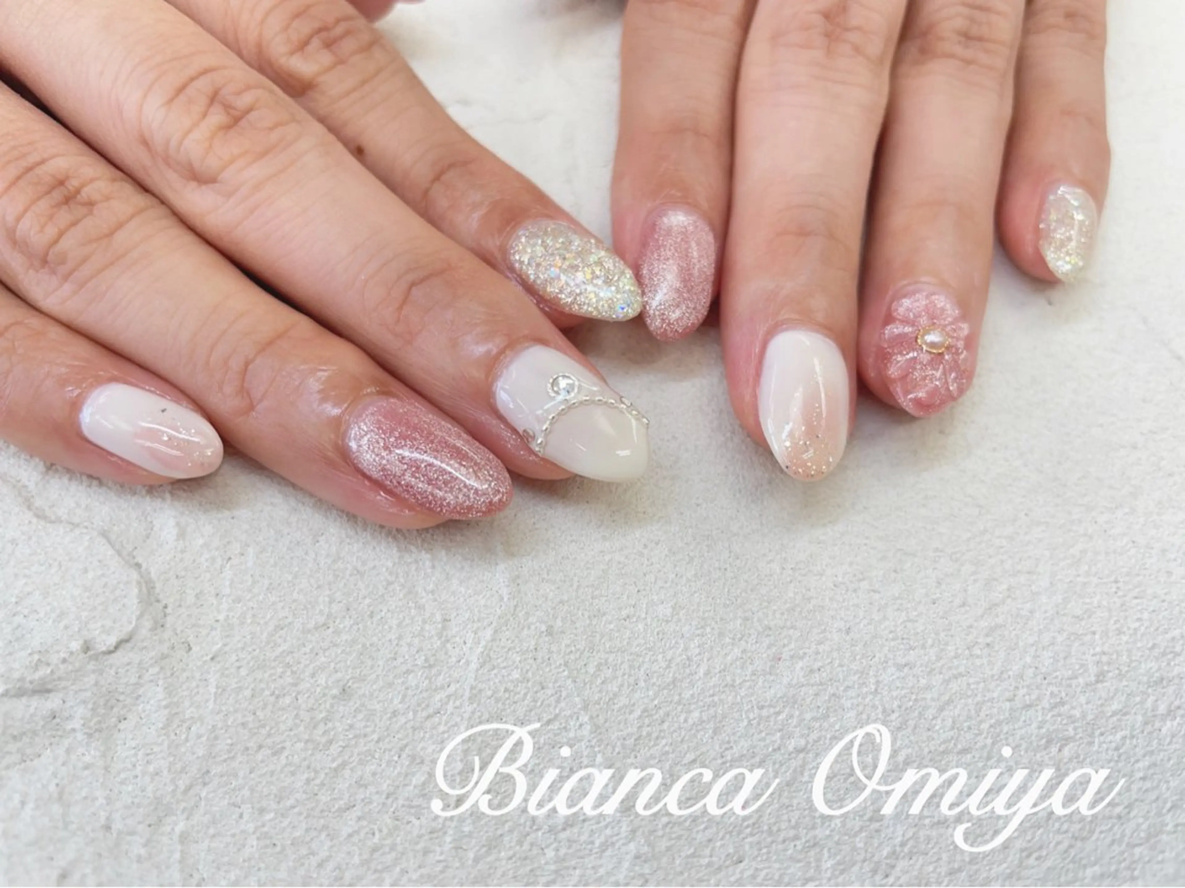 ネイル ブライダルネイル ハンドネイル 岩松 沙耶のネイルデザイン