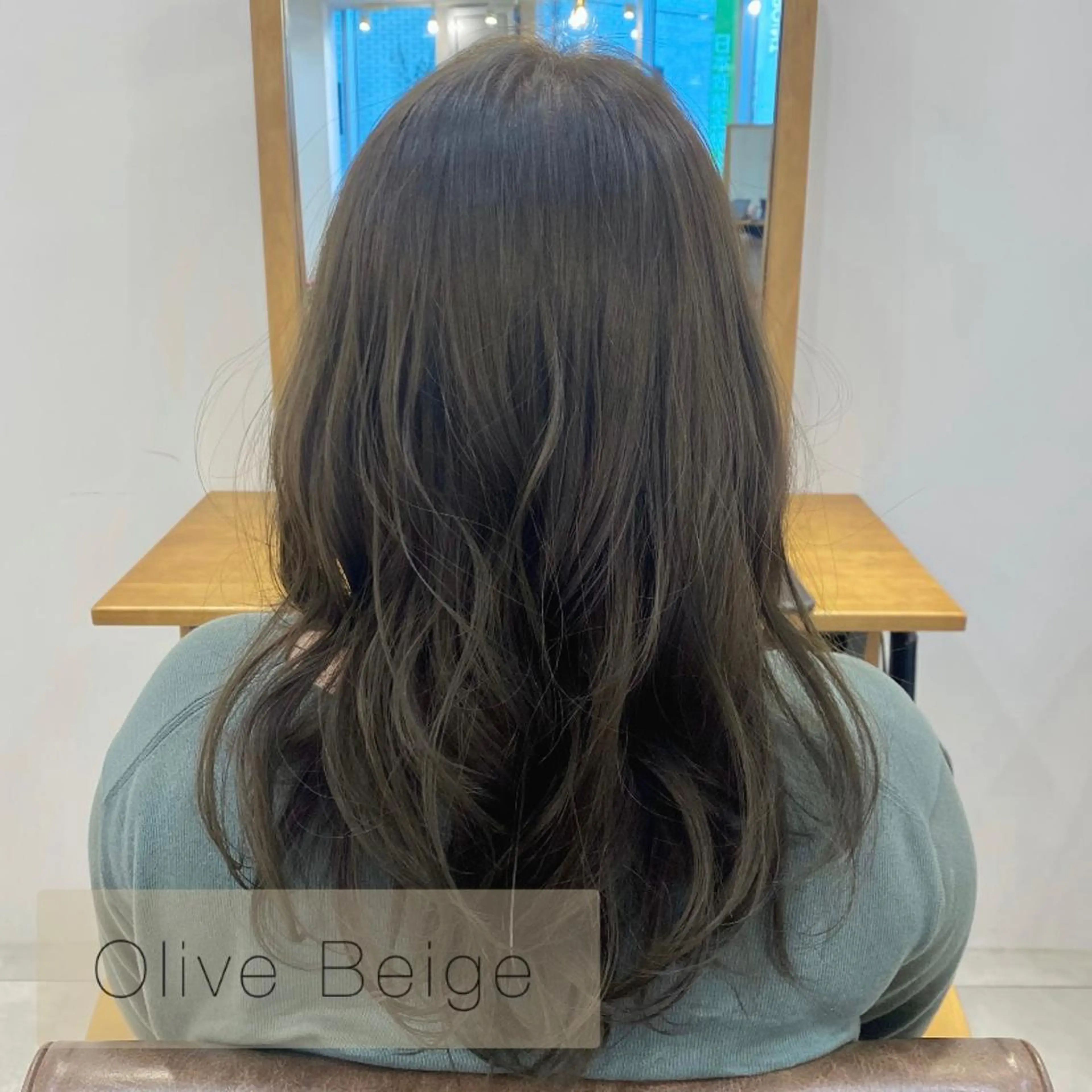 セミロング カット ヘアカラー トリートメント little salt 渋谷店所属・akina＊ブリーチ ♡トレンドヘアのヘアスタイル