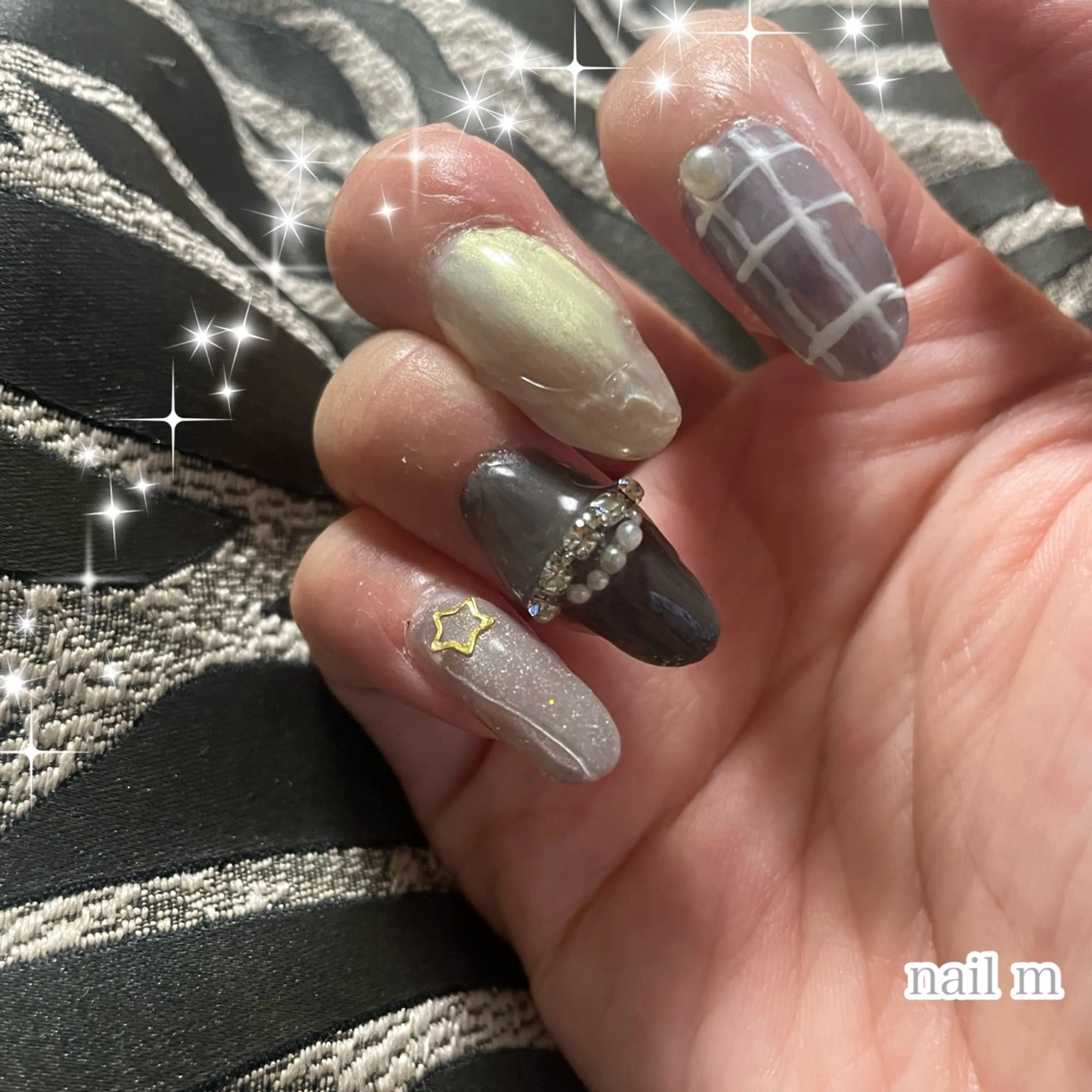 ネイル オーロラネイル NAIL★M 真紀のネイルデザイン