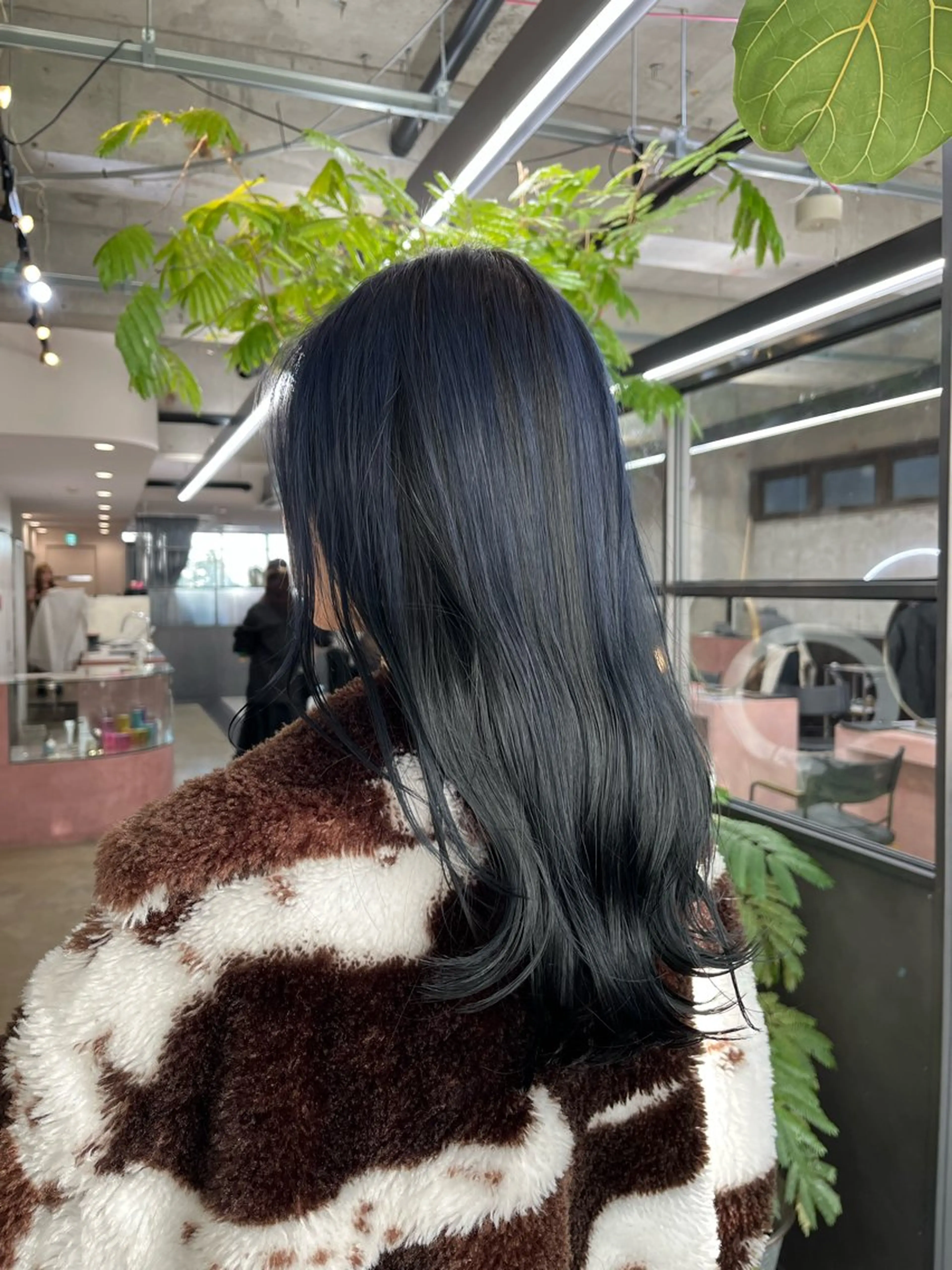 セミロング カラー ブルーカラー 小木曽智美 /ボブ/ショートのヘアスタイル