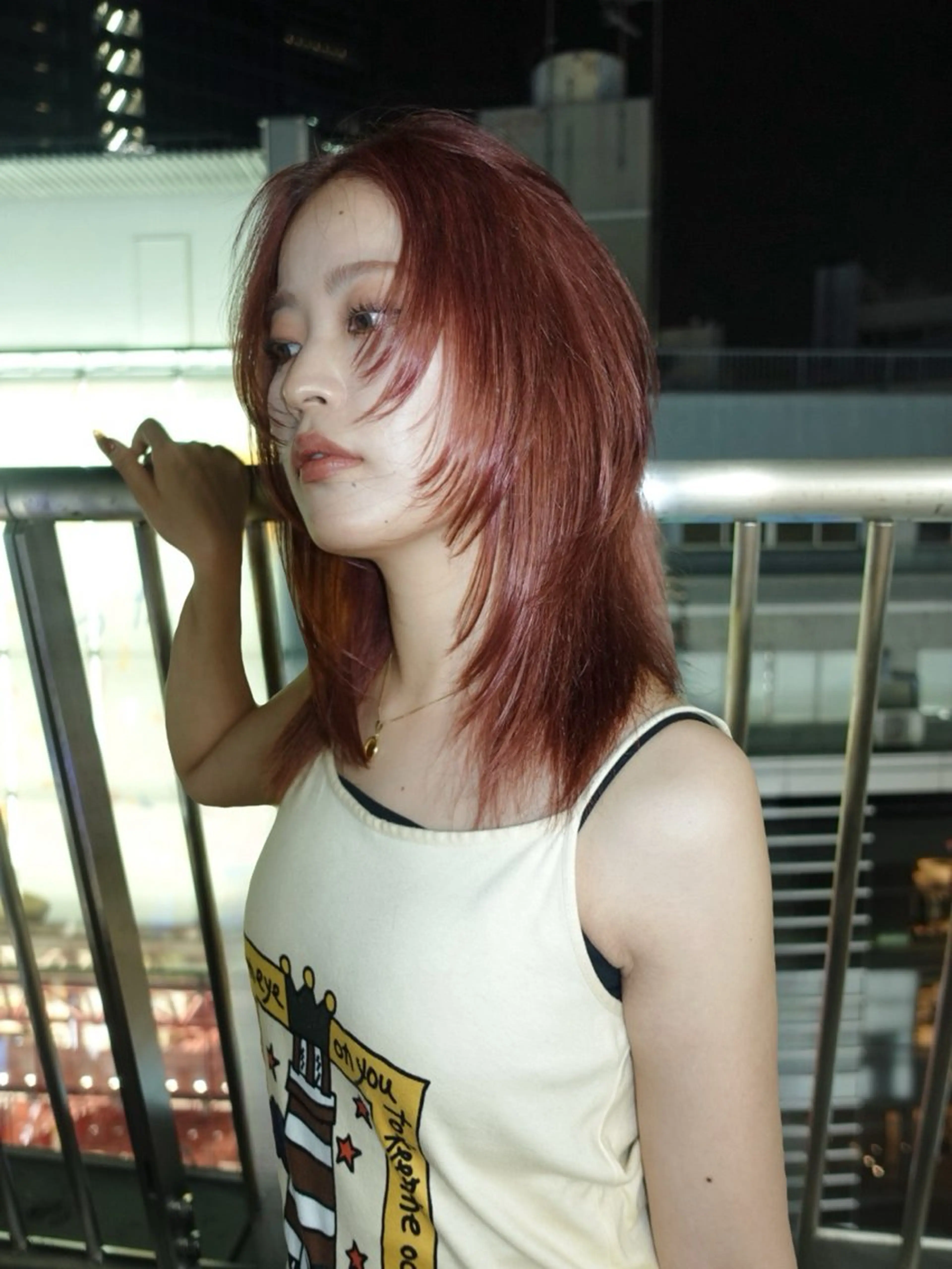 ミディアム カラー ベージュカラー ブリーチ ケアブリーチ 透明感カラー ダブルカラー カット ヘアカラー トリートメント レイヤー専門家 ダブルカラー修のヘアスタイル