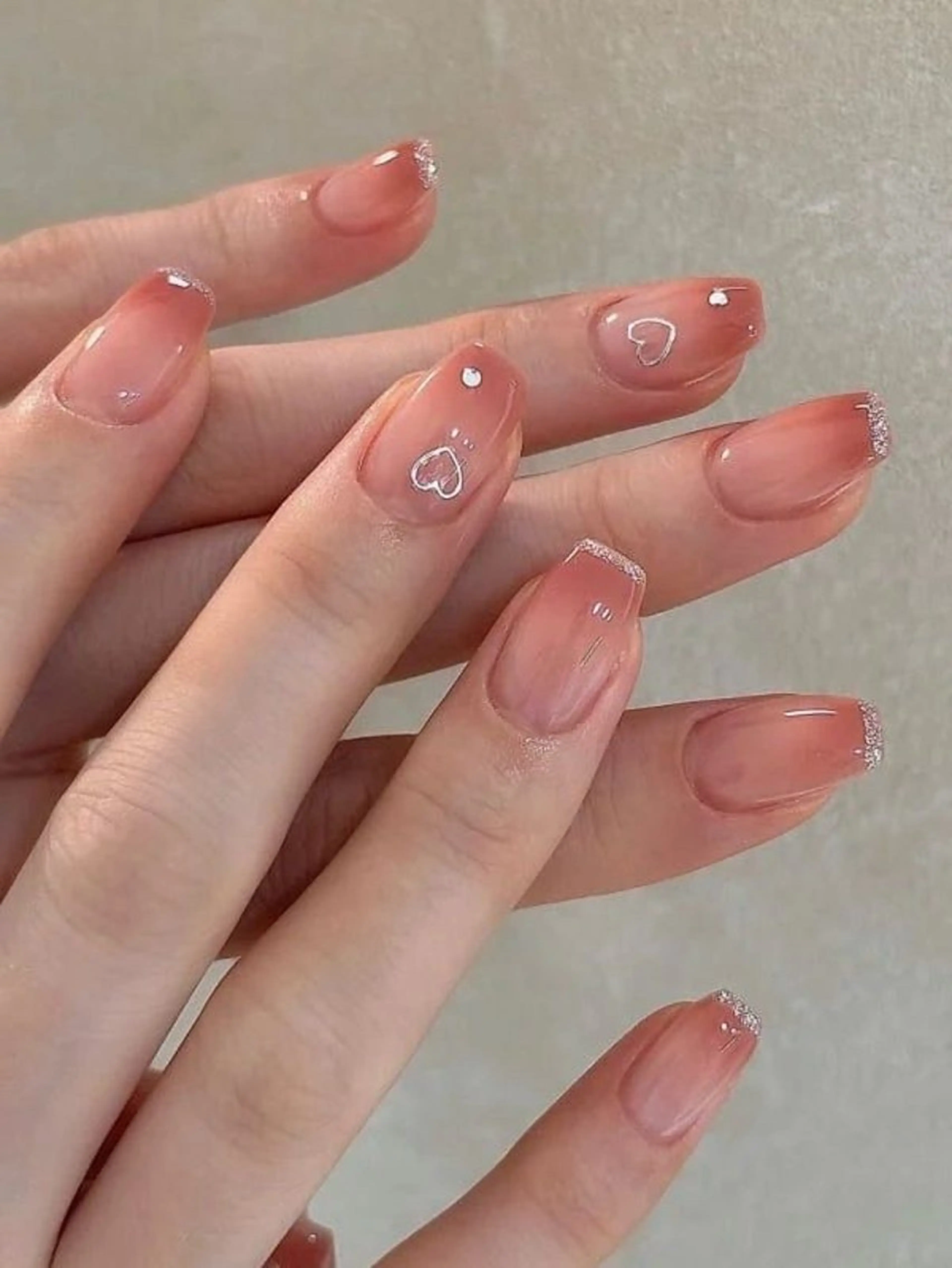 ネイル 長さ出し フレンチネイル グラデーション 卒業式 マグネットネイル ハンドネイル MIHANA NAILのネイルデザイン