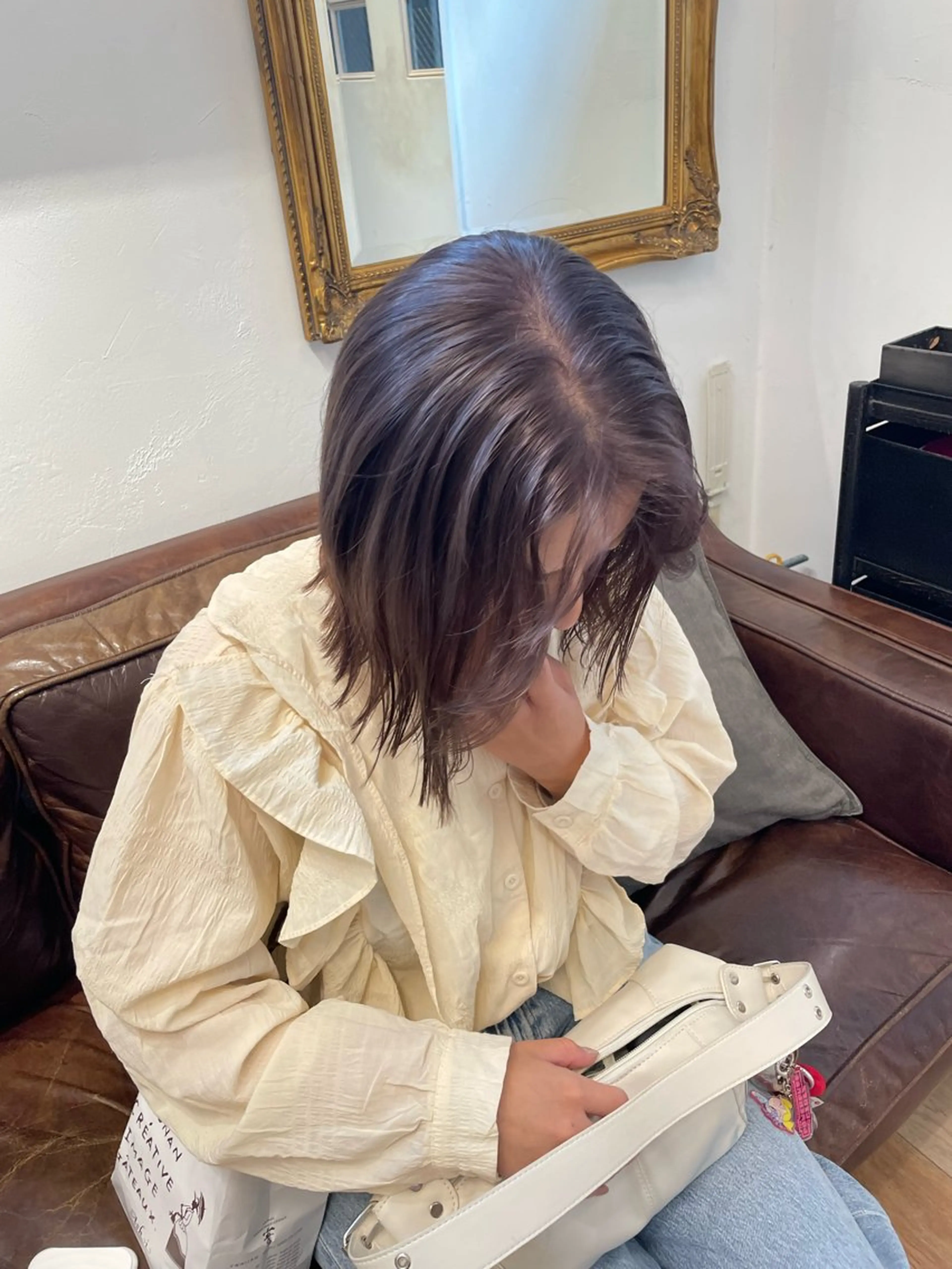 ミディアム カラー カット ヘアカラー トリートメント ミルクティー× グレージュMOMOのヘアスタイル