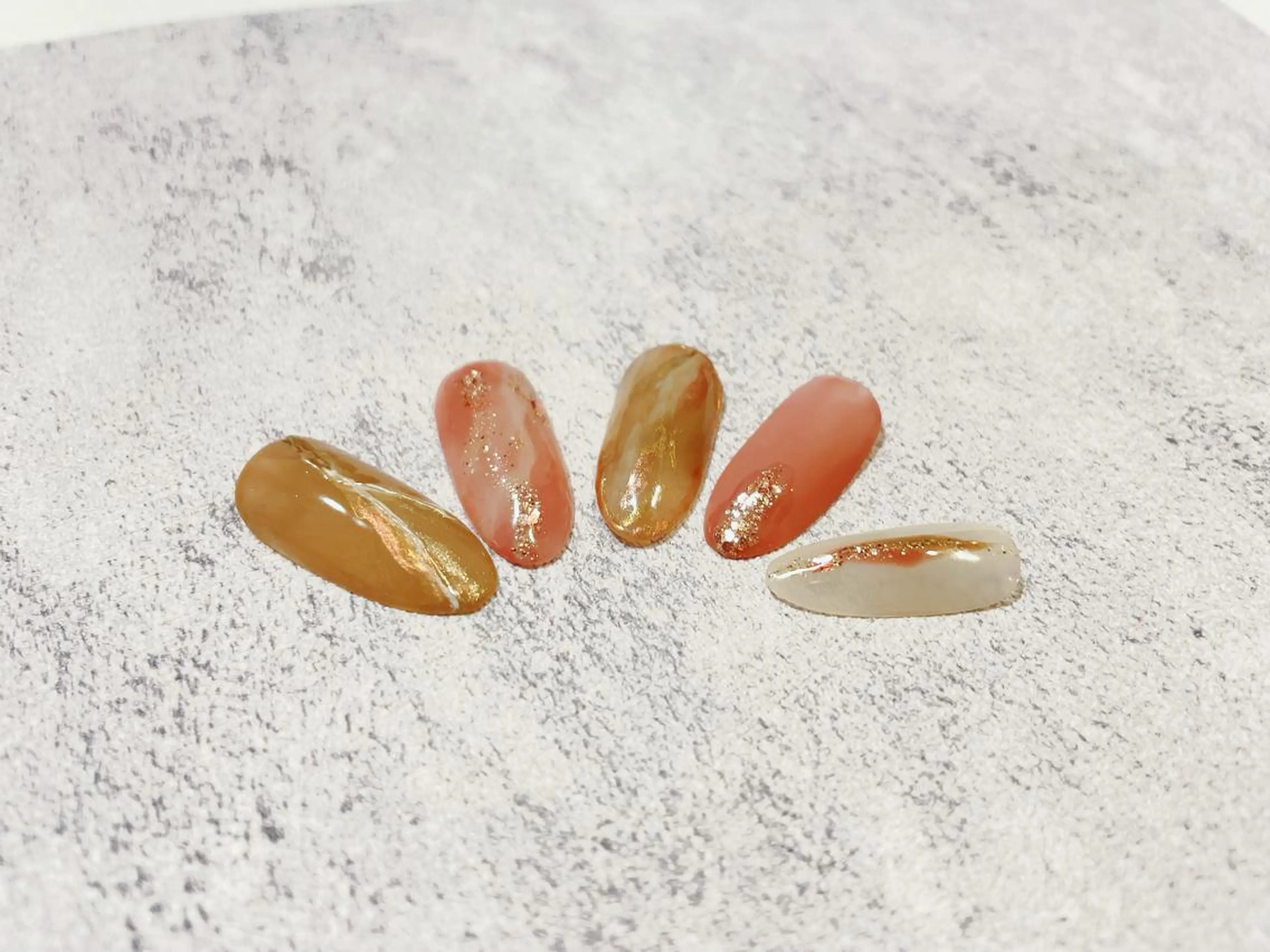 ネイル ニュアンスネイル 浅野 すみれのネイルデザイン