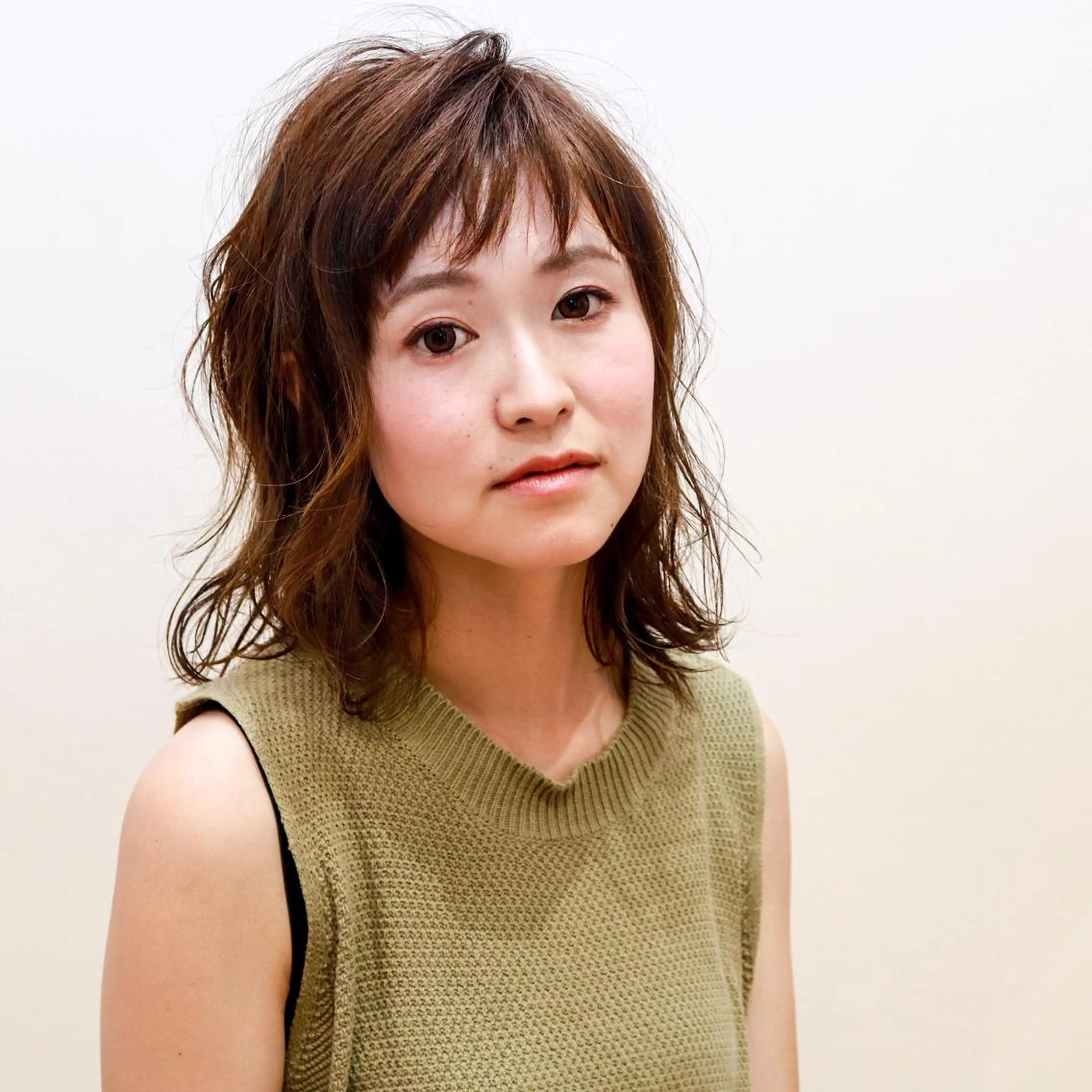 ミディアム 浦田 智里のヘアスタイル