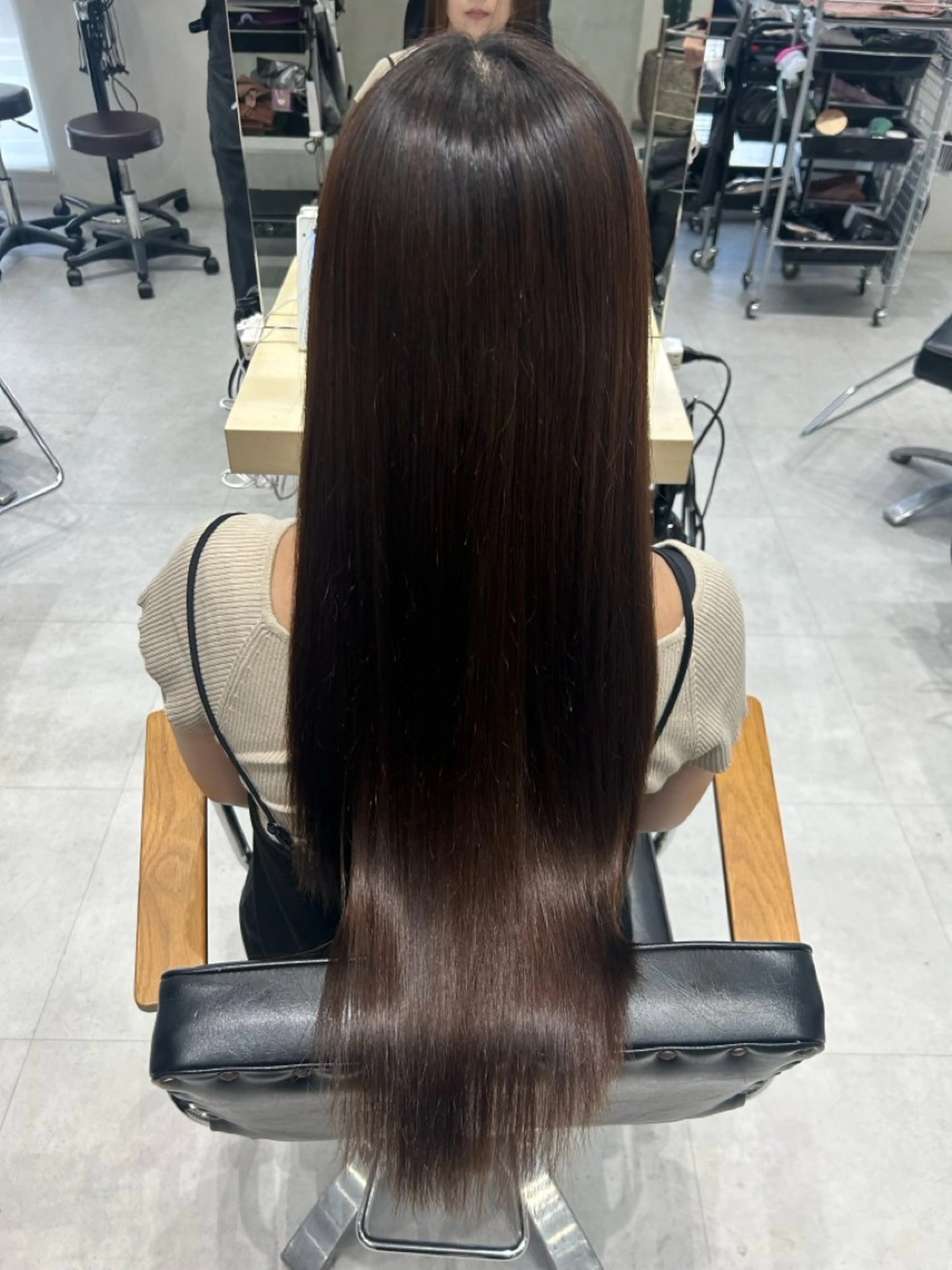 ロング 縮毛矯正 SOYON 栄店所属・信山 怜生のヘアスタイル