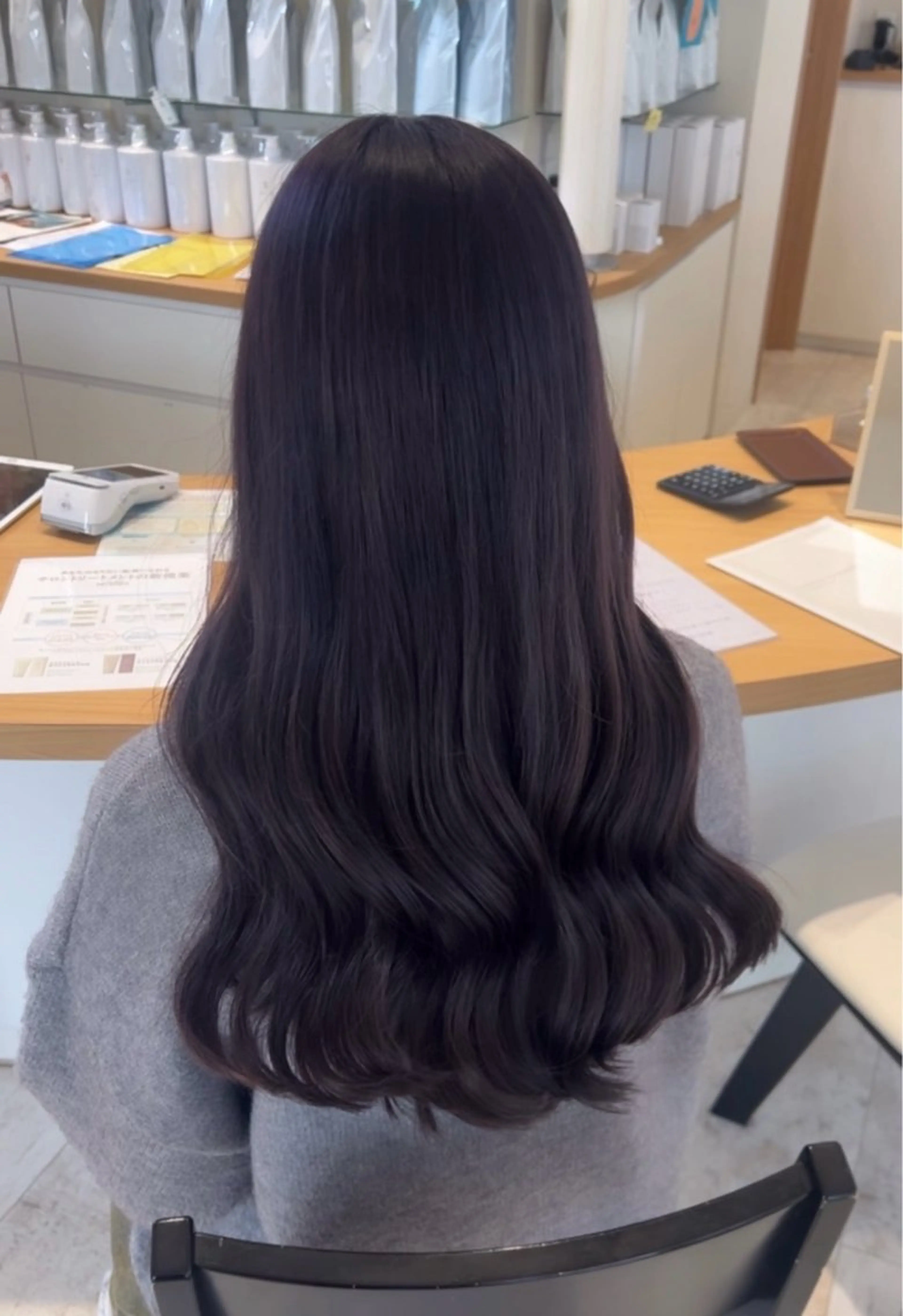 ロング ヘアカラー 渡辺 望愛のヘアスタイル