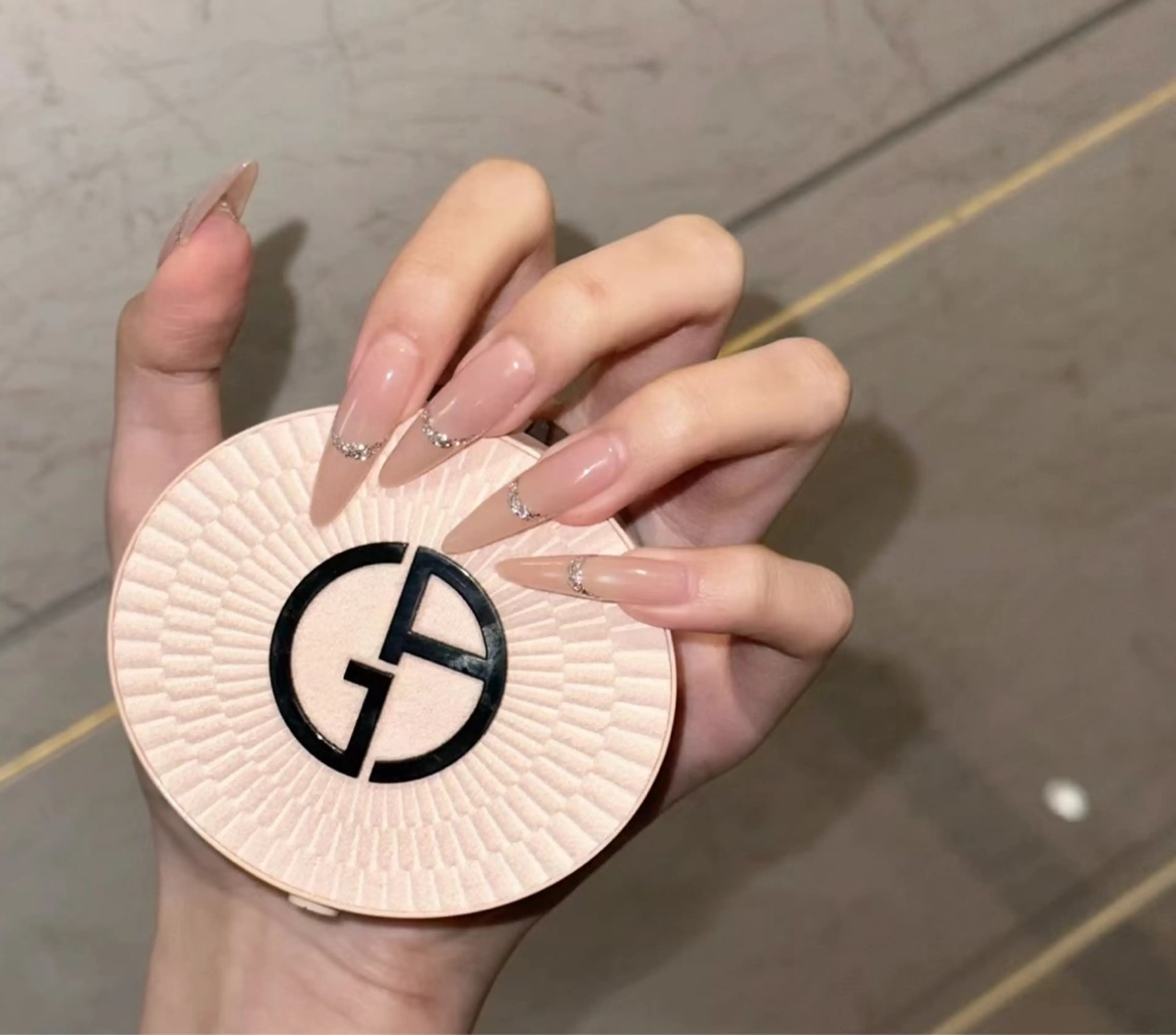 ネイル u1salon所属・ゆい ユイのネイルデザイン