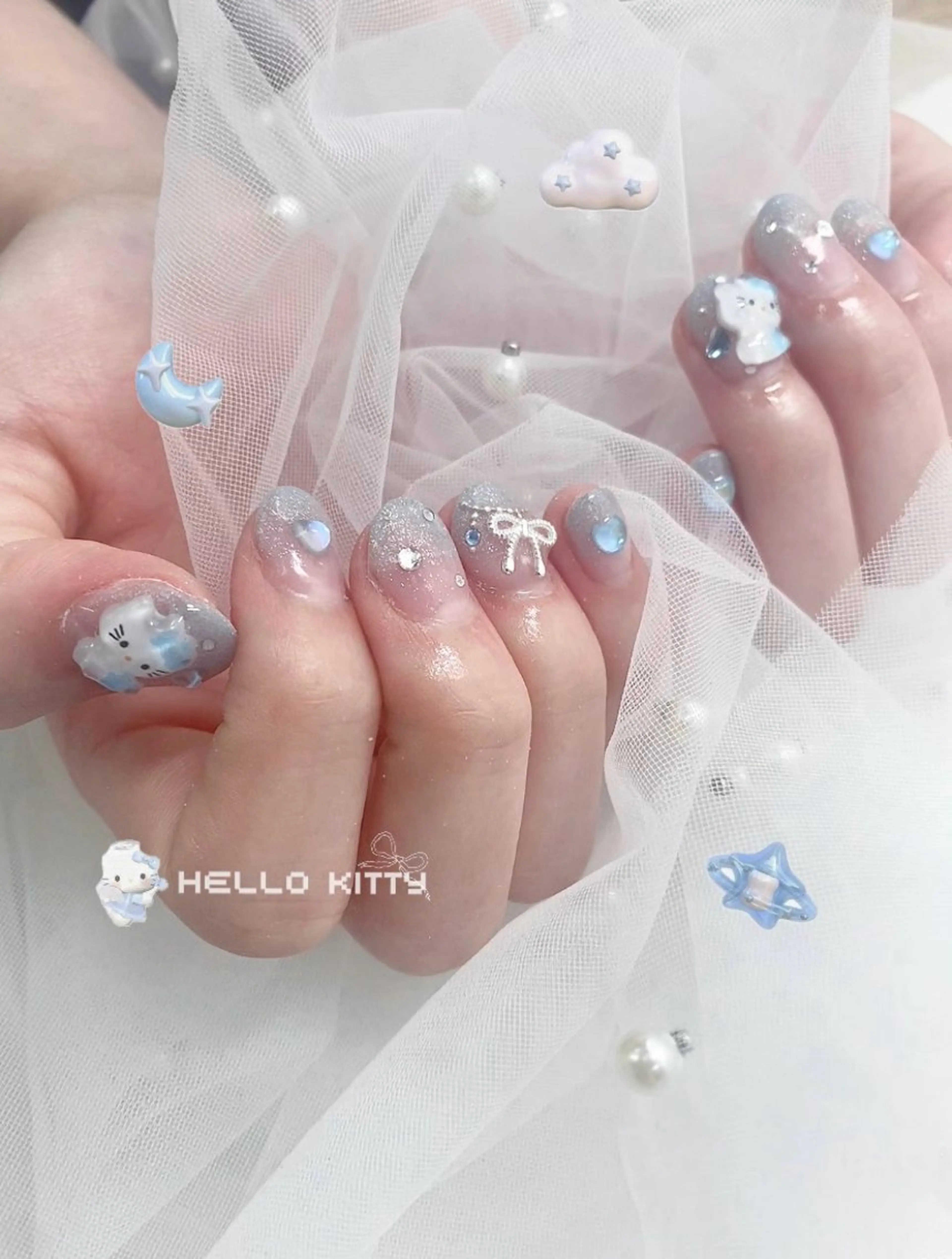 ネイル 持ち込み ハンドネイル フットネイル Nailsalon mui.所属・中家 亜紗子のネイルデザイン