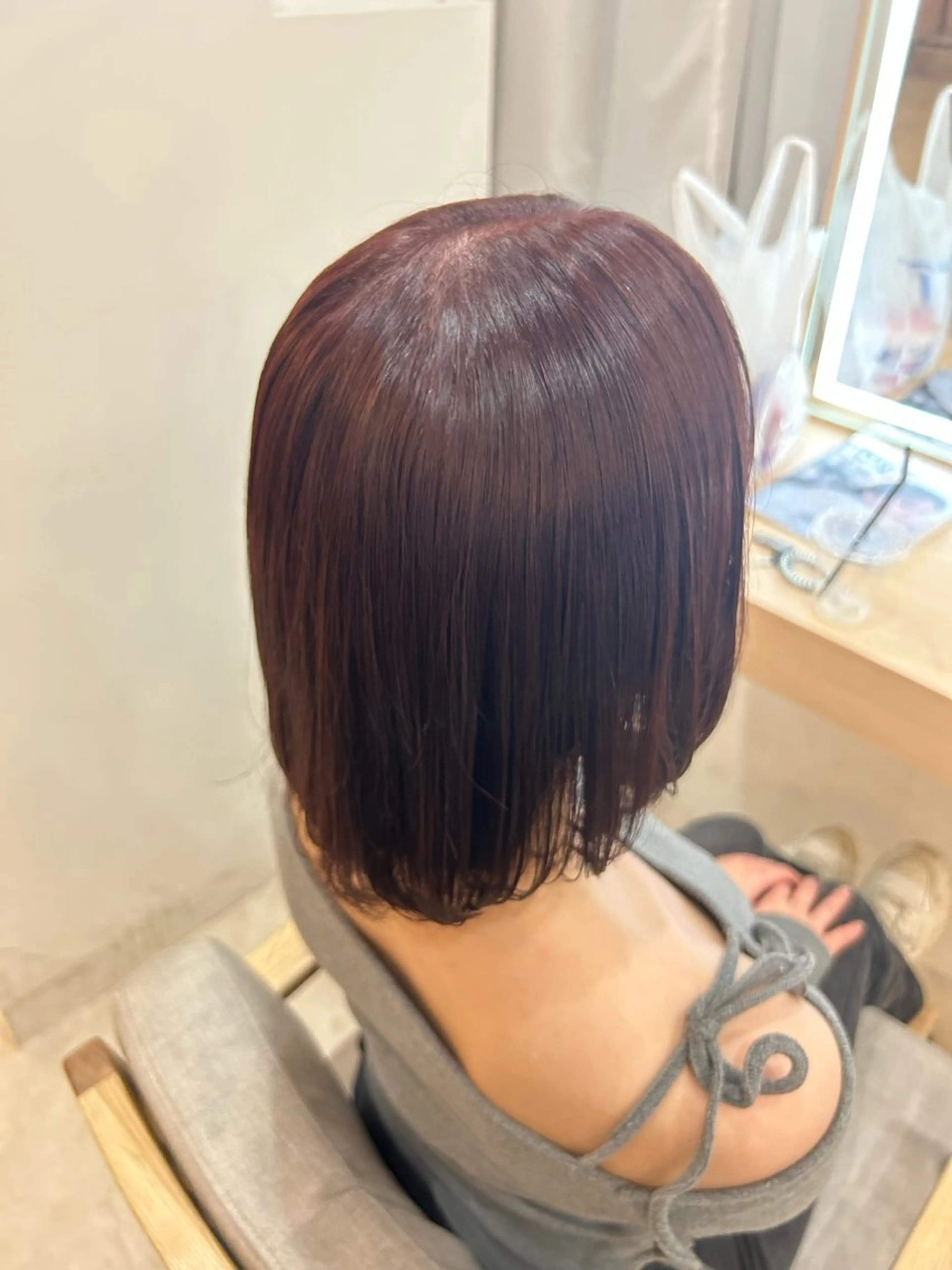 カット＋透明感カラーの写真