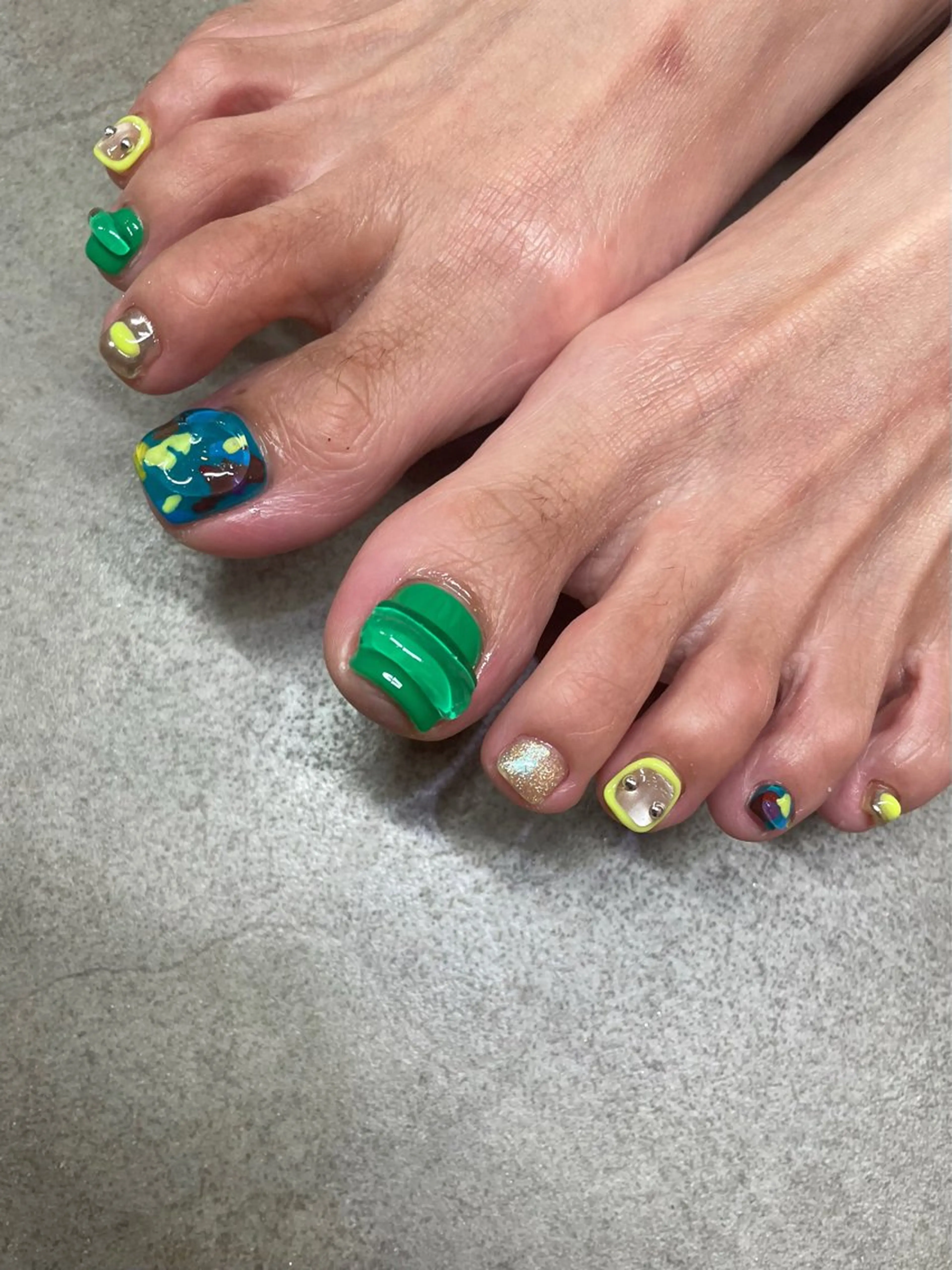 ネイル フットネイル F room 表参道のネイルデザイン