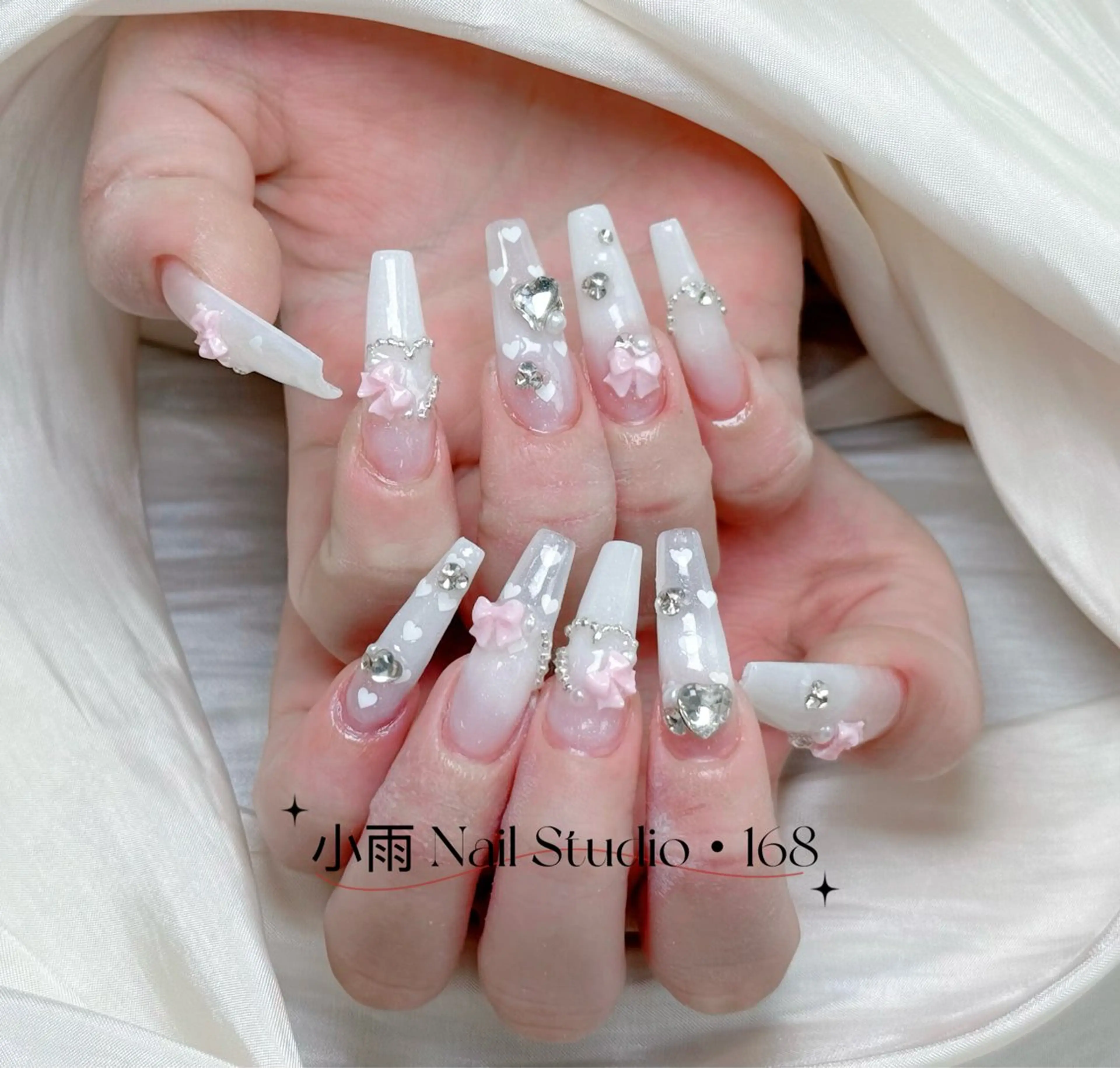 ネイル 小雨 Nail Studio・168のネイルデザイン