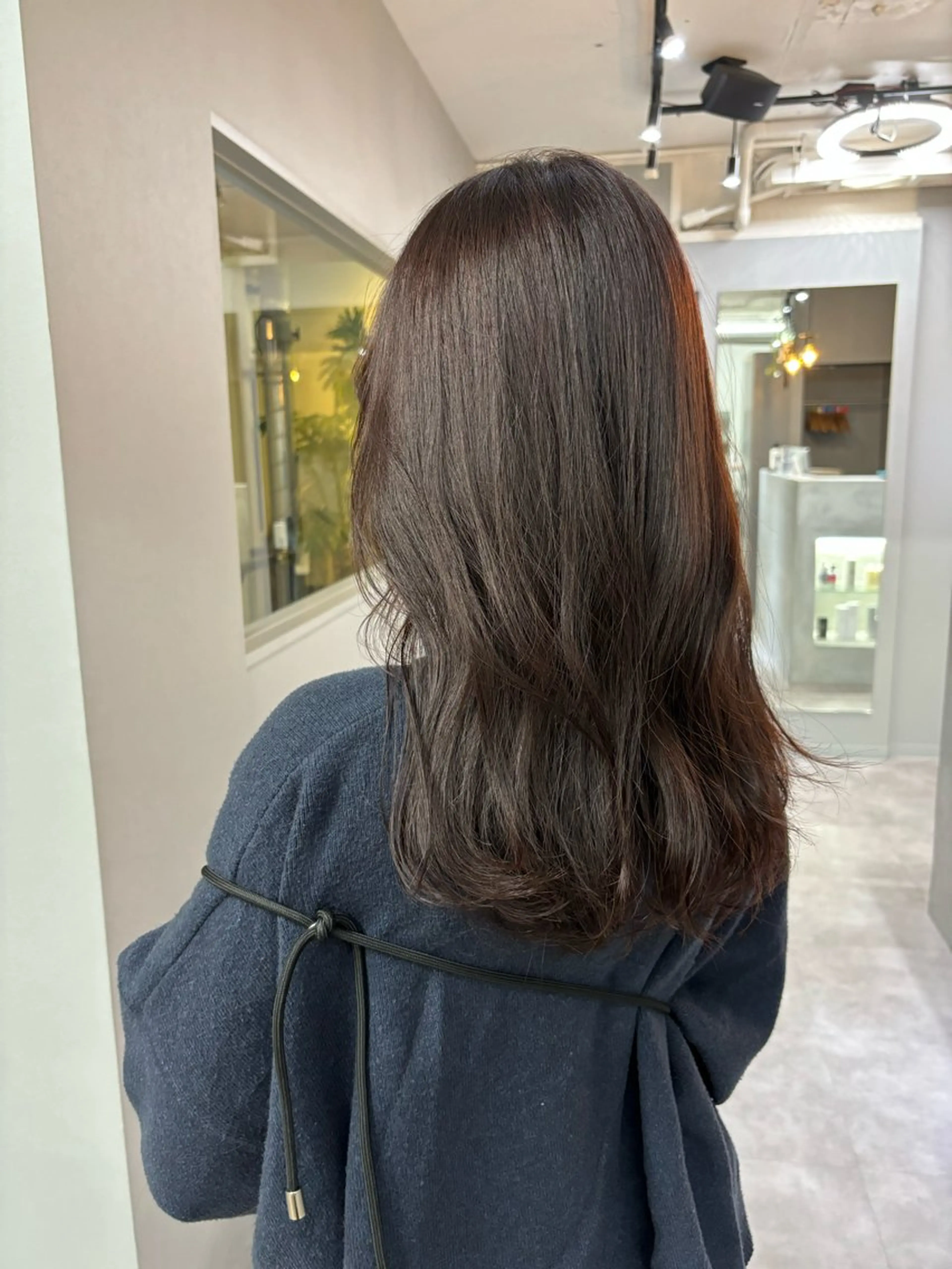 セミロング カラー ブラウンカラー パープルカラー パープルブラウン きよはらちさき🍑 柔らかカラー🌱🫧のヘアスタイル