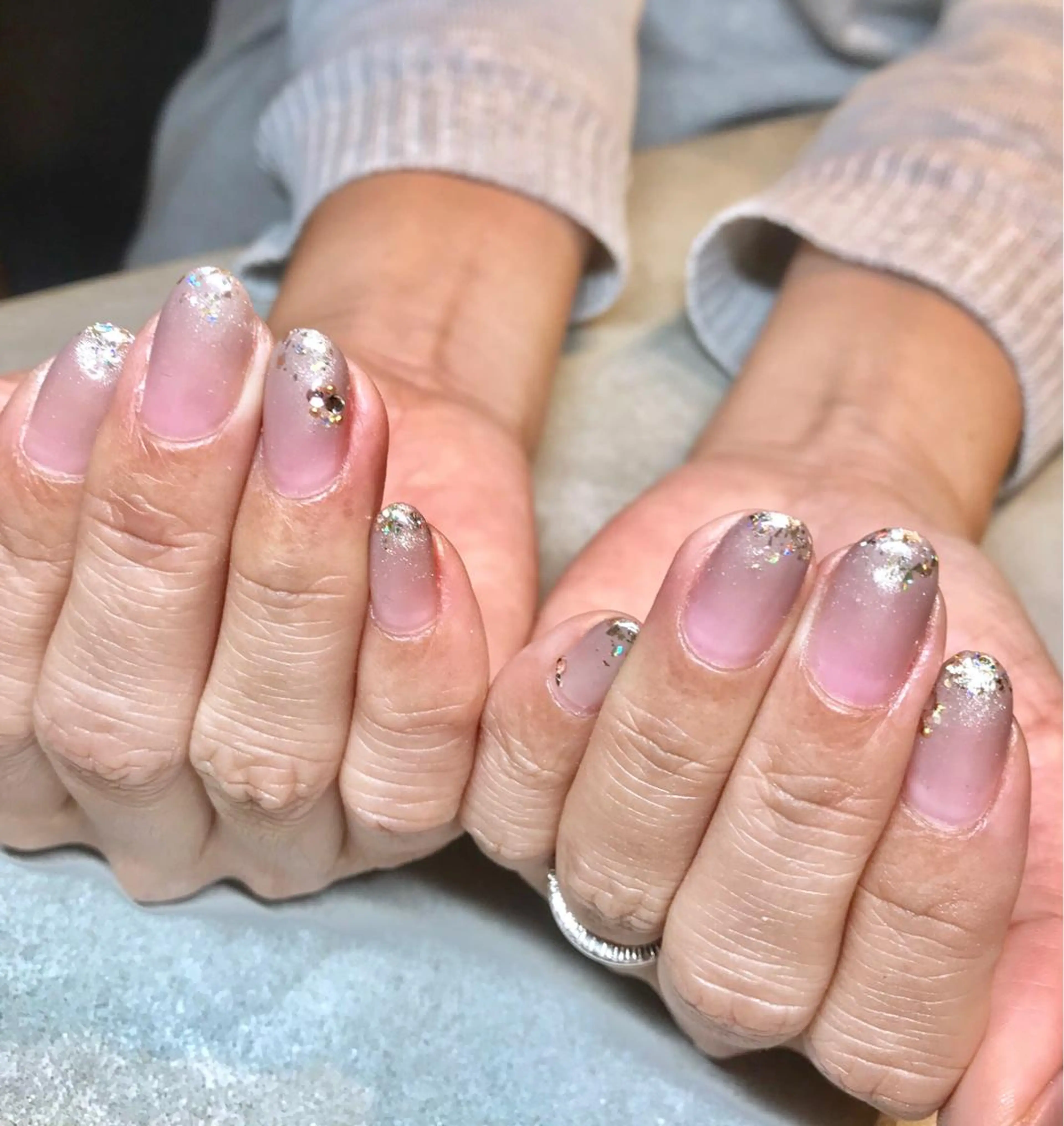 ミディアム カラー パーマ ヘアアレンジ メンズ ネイル マツエク・マツパ グラデーションカラー グラデーション ハンドネイル ハンドケア nail&eye Aoのマツエク・マツパデザイン