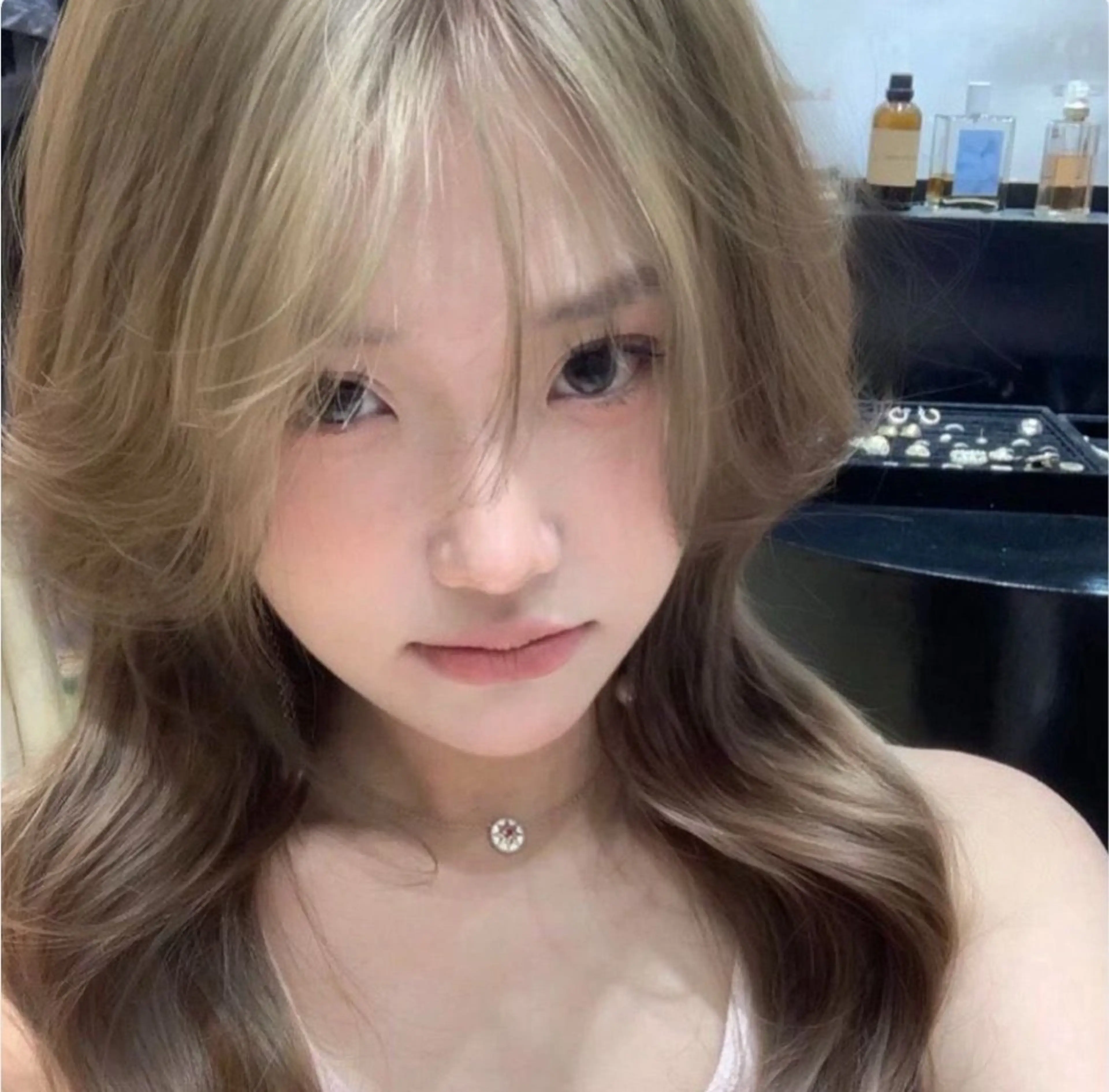 ロング 韓国ガーリー🤍ハイ トーン🤍Ayanaのヘアスタイル