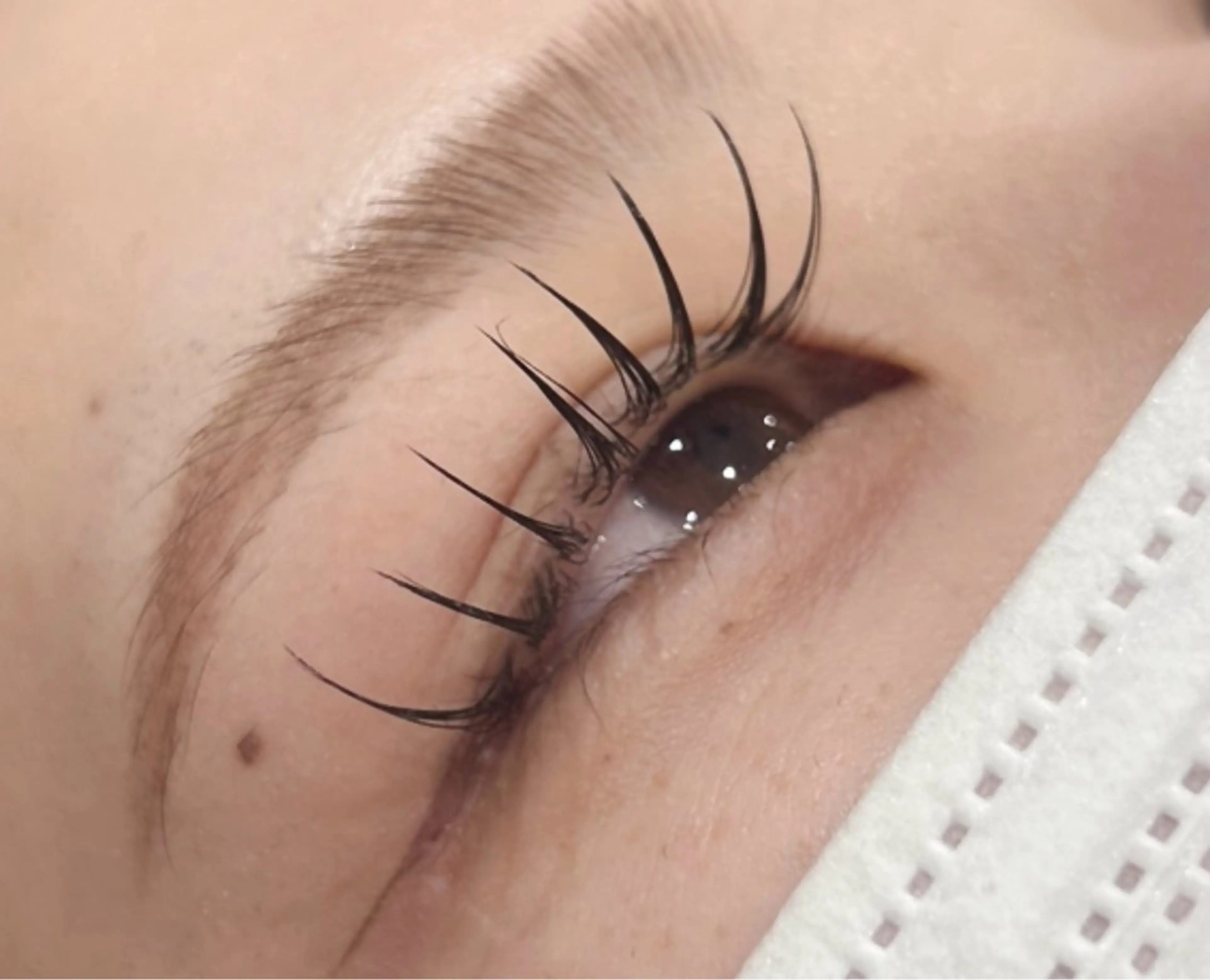 マツエク・マツパ フラットラッシュ Lila甲西店所属・岡田 彩愛の眉毛・アイブロウイメージ