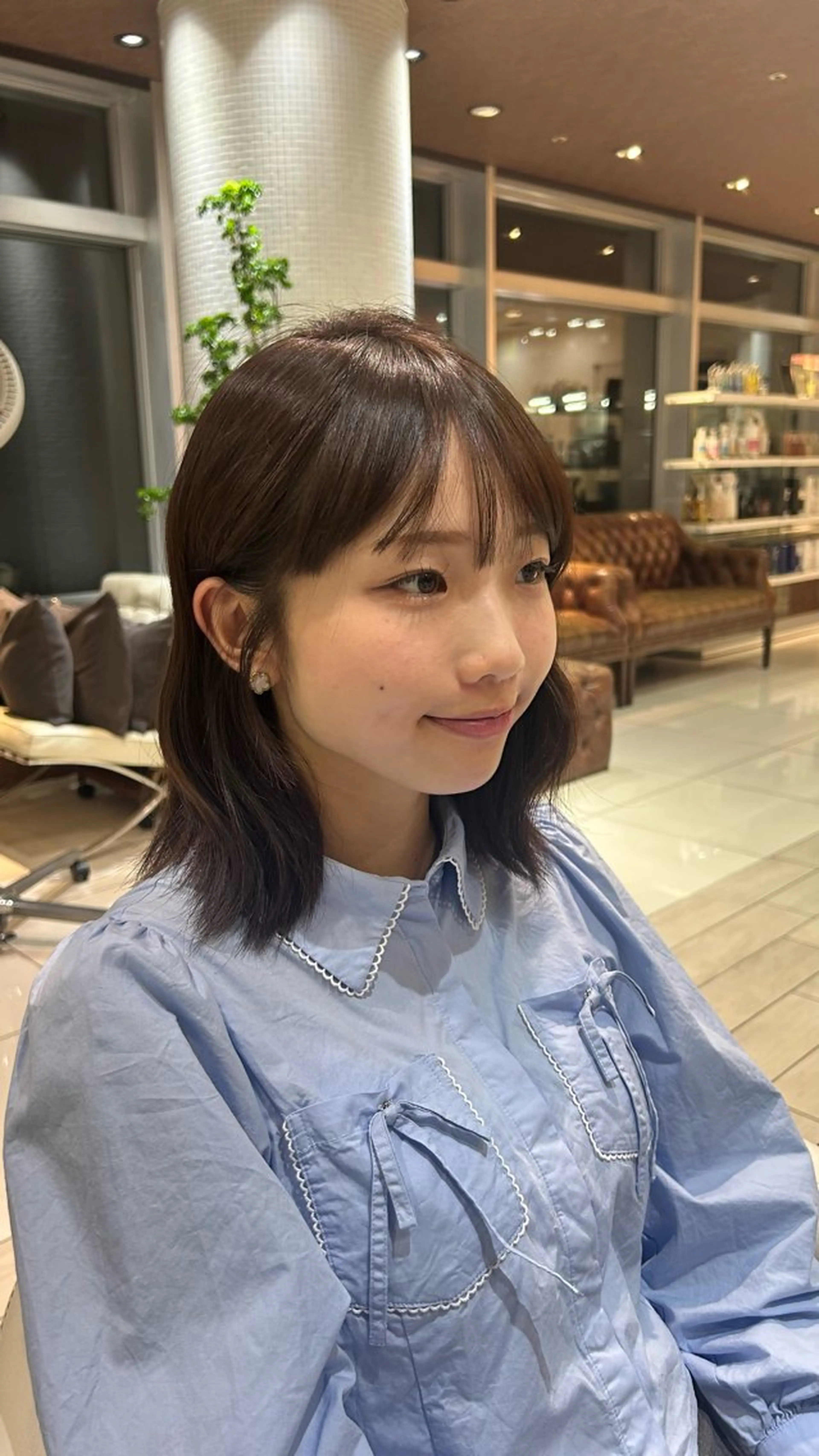ミディアム 市川 奈緒のヘアスタイル