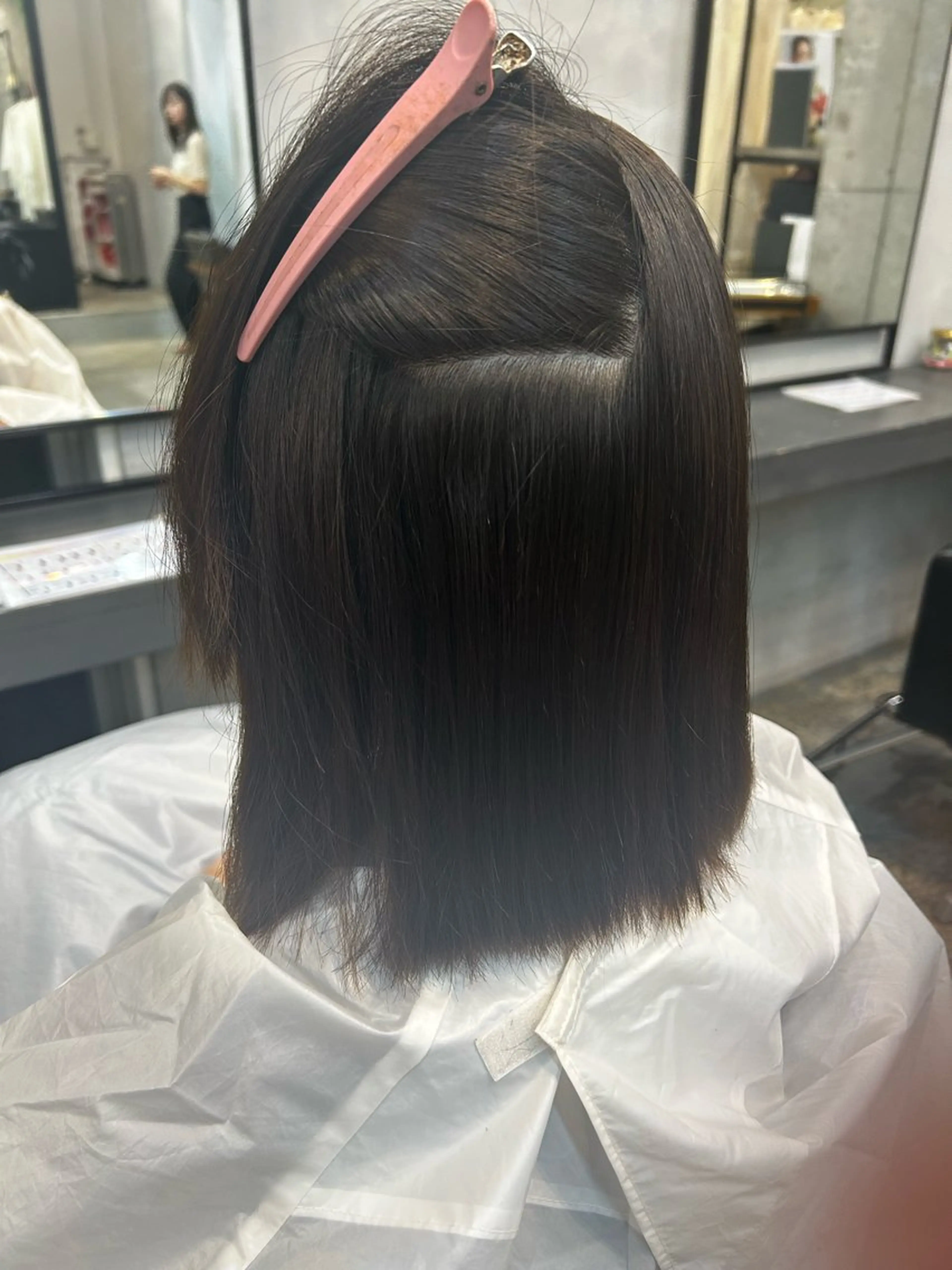 ミディアム 小森田 果怜 カラー、縮毛矯正のヘアスタイル