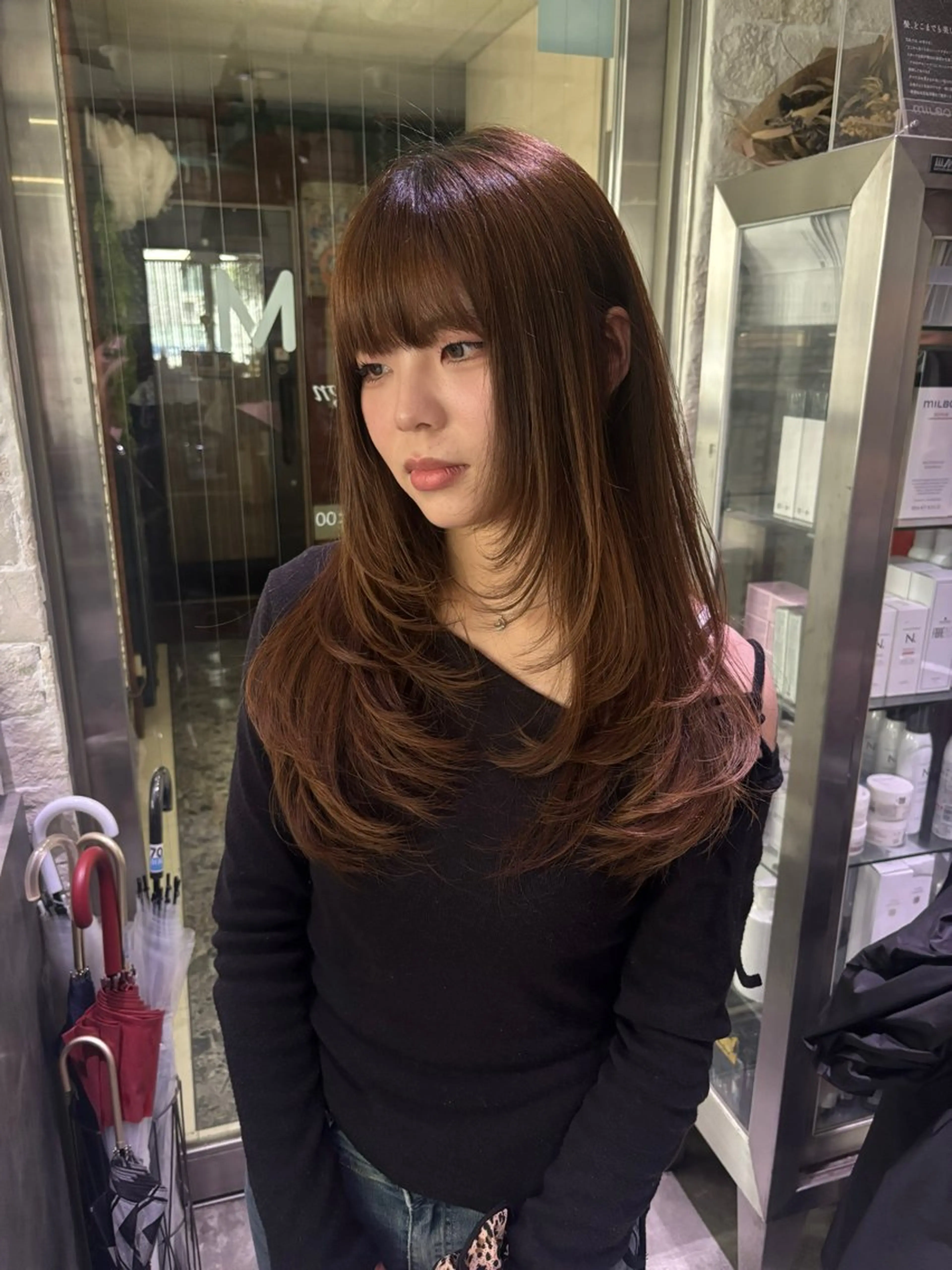 セミロング カラー AYANE 韓国ヘア /レイヤーカットのヘアスタイル