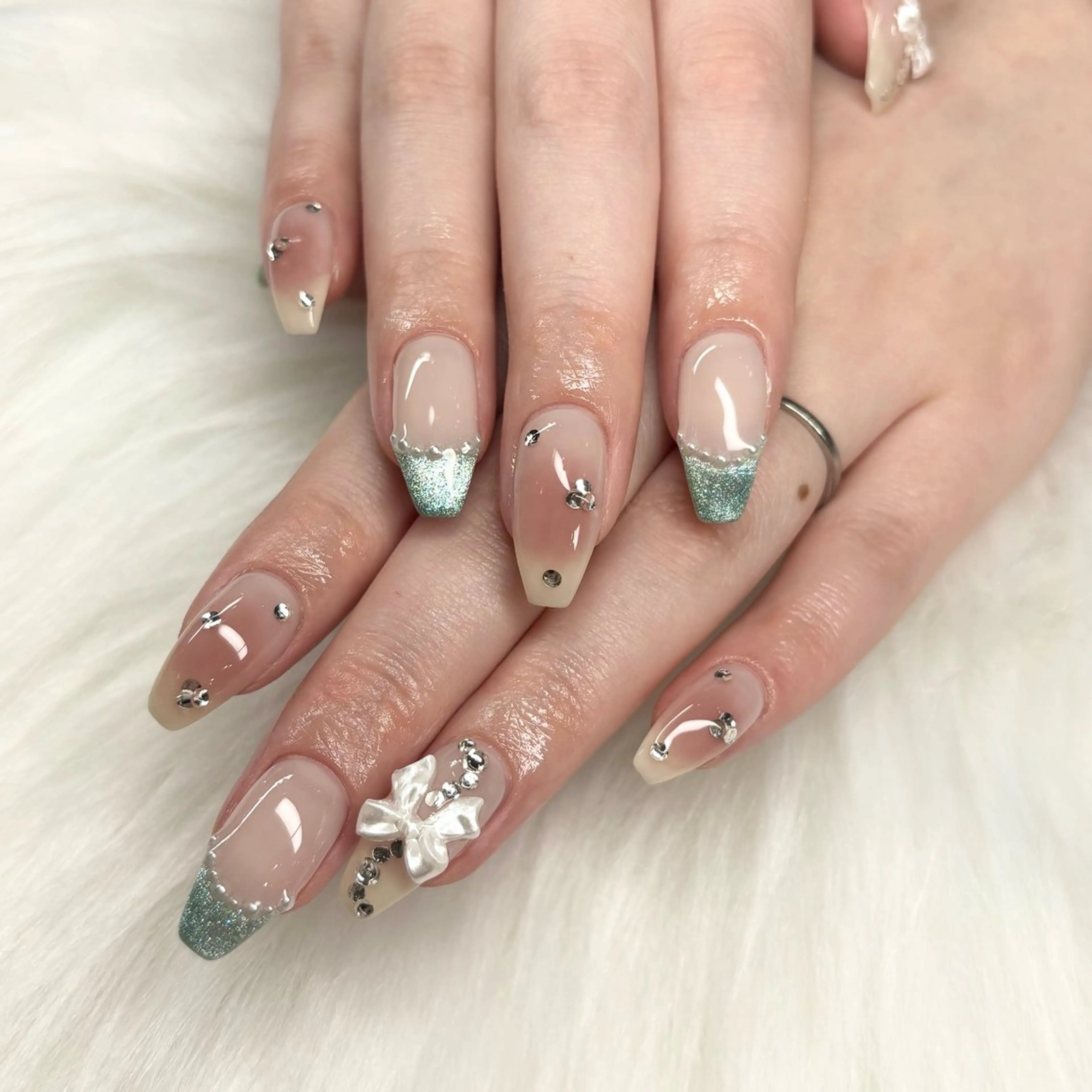 ネイル 持ち込み 鈴木 華乃のネイルデザイン