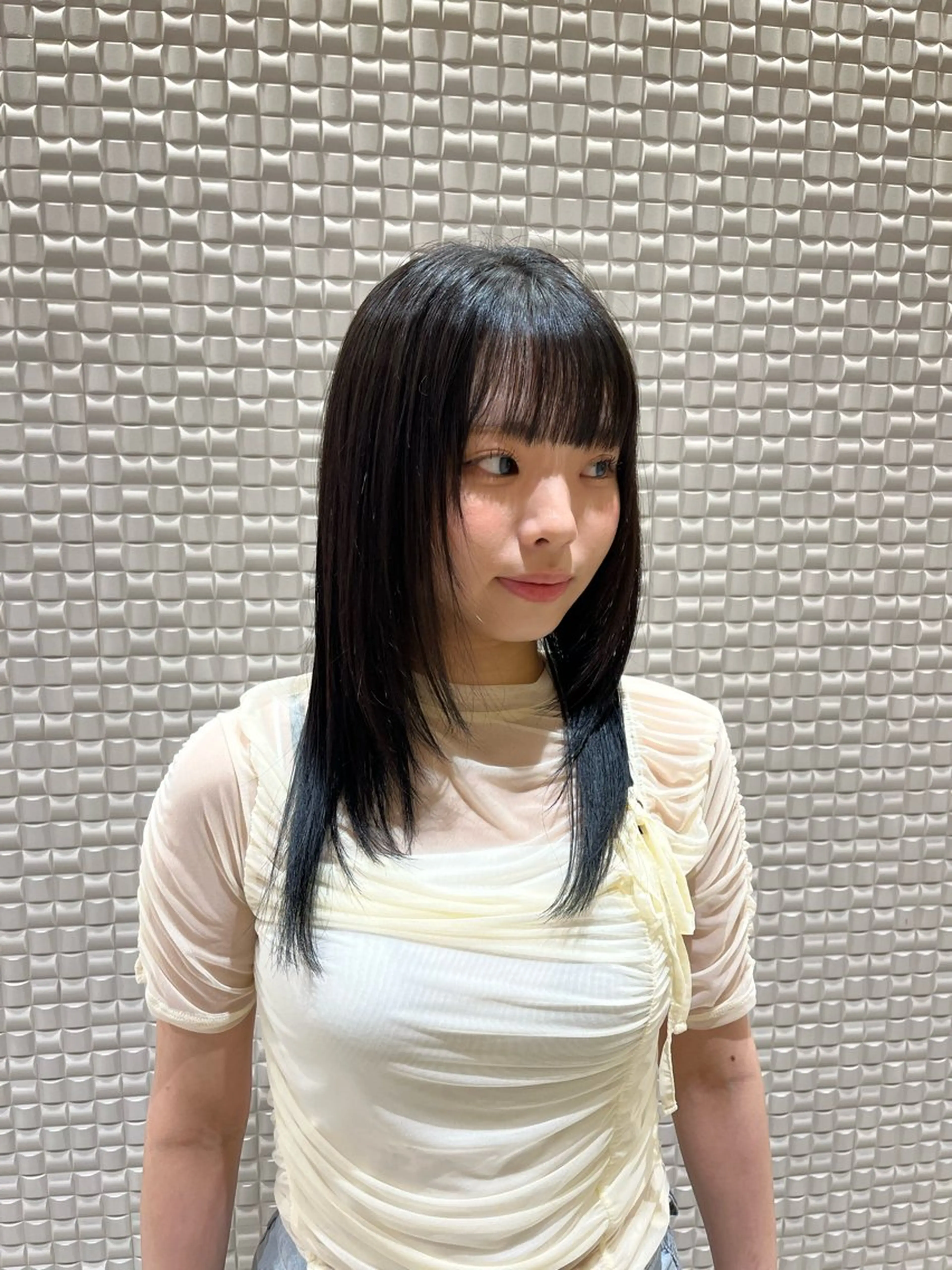 ミディアム 新宿 谷合 玲花のヘアスタイル