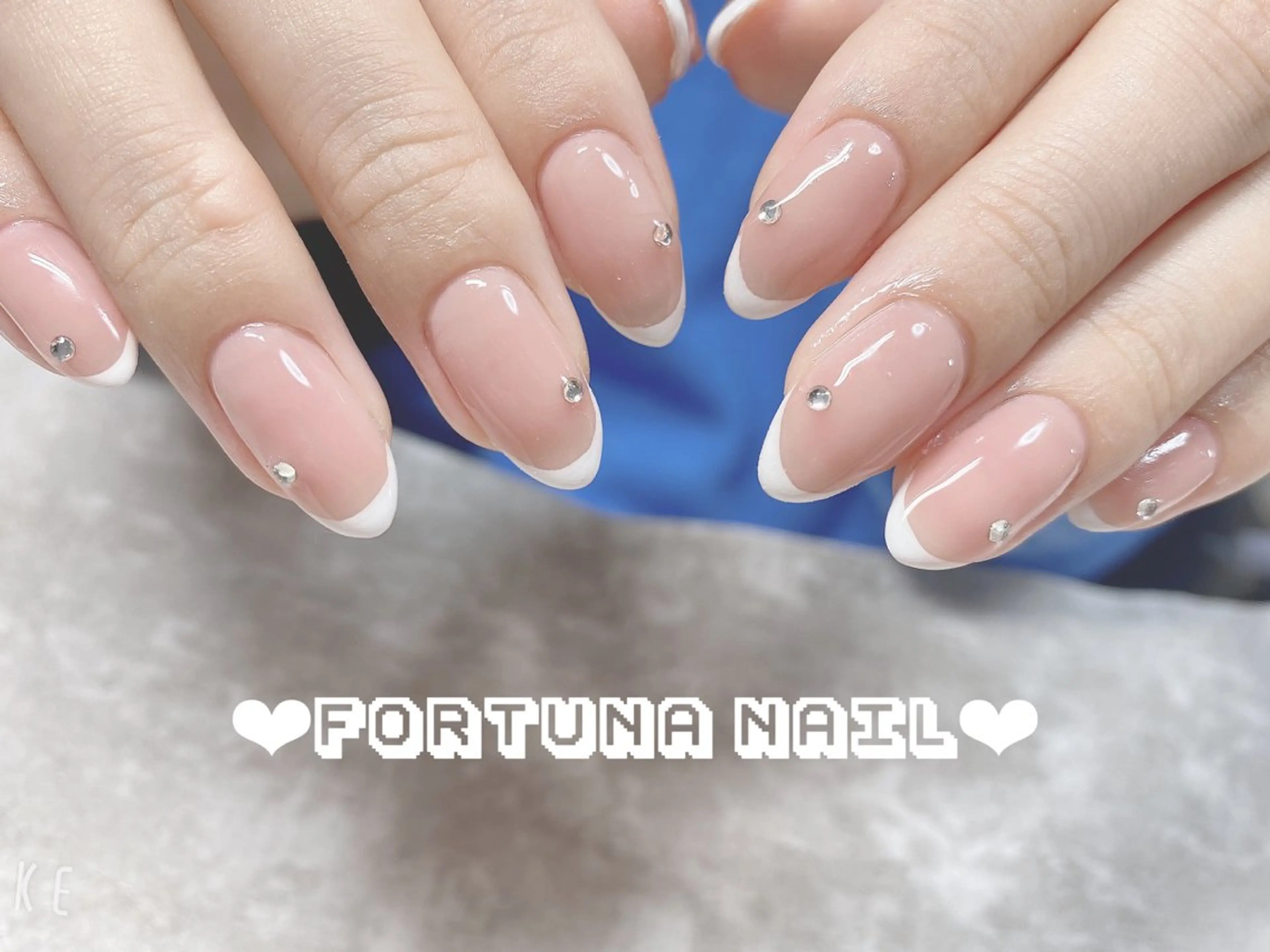 ネイル ストーンネイル ハンドネイル ハンドケア Nail •Head スパFortunaのネイルデザイン