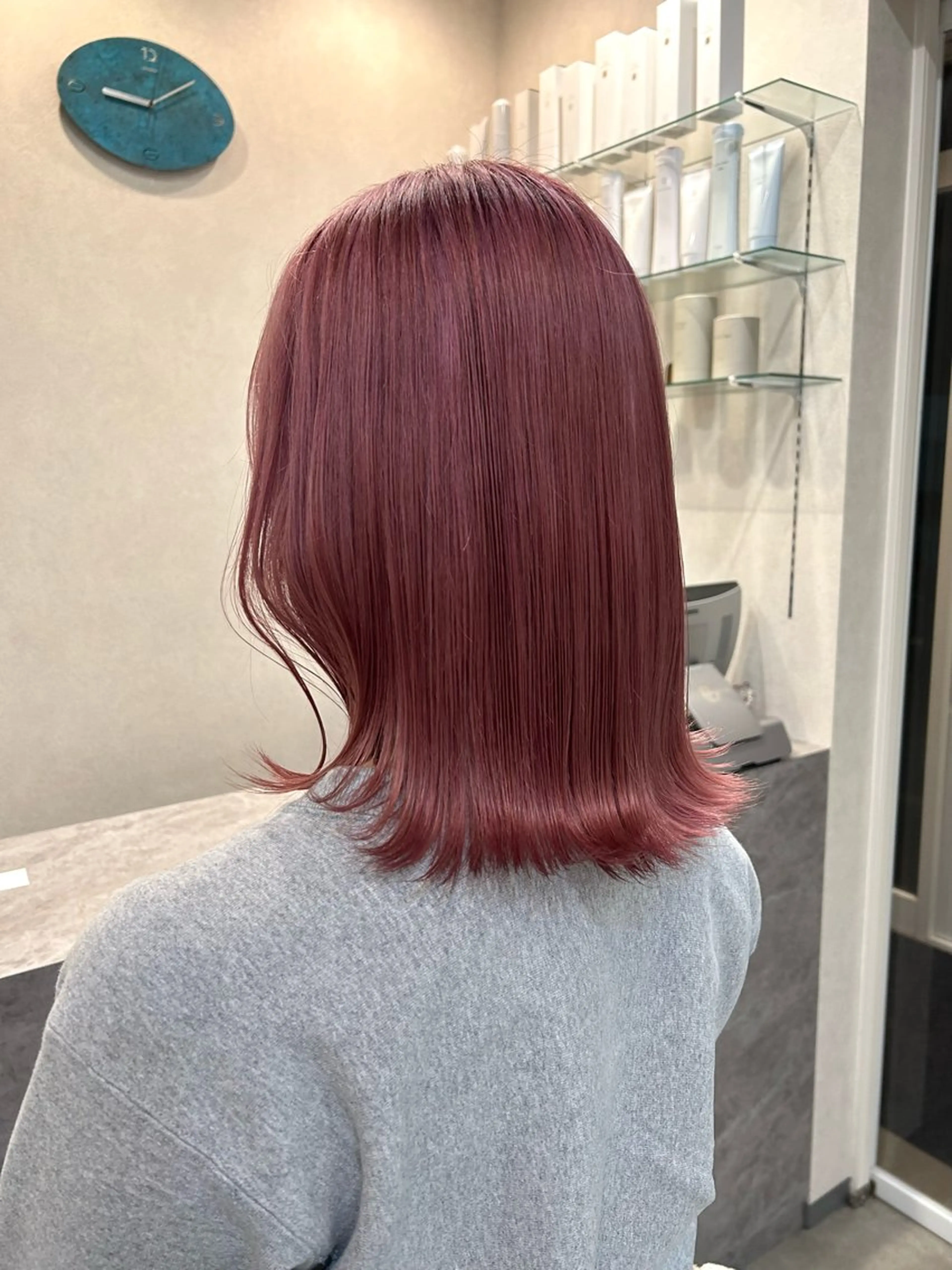 ミディアム 山元 くるみのヘアスタイル