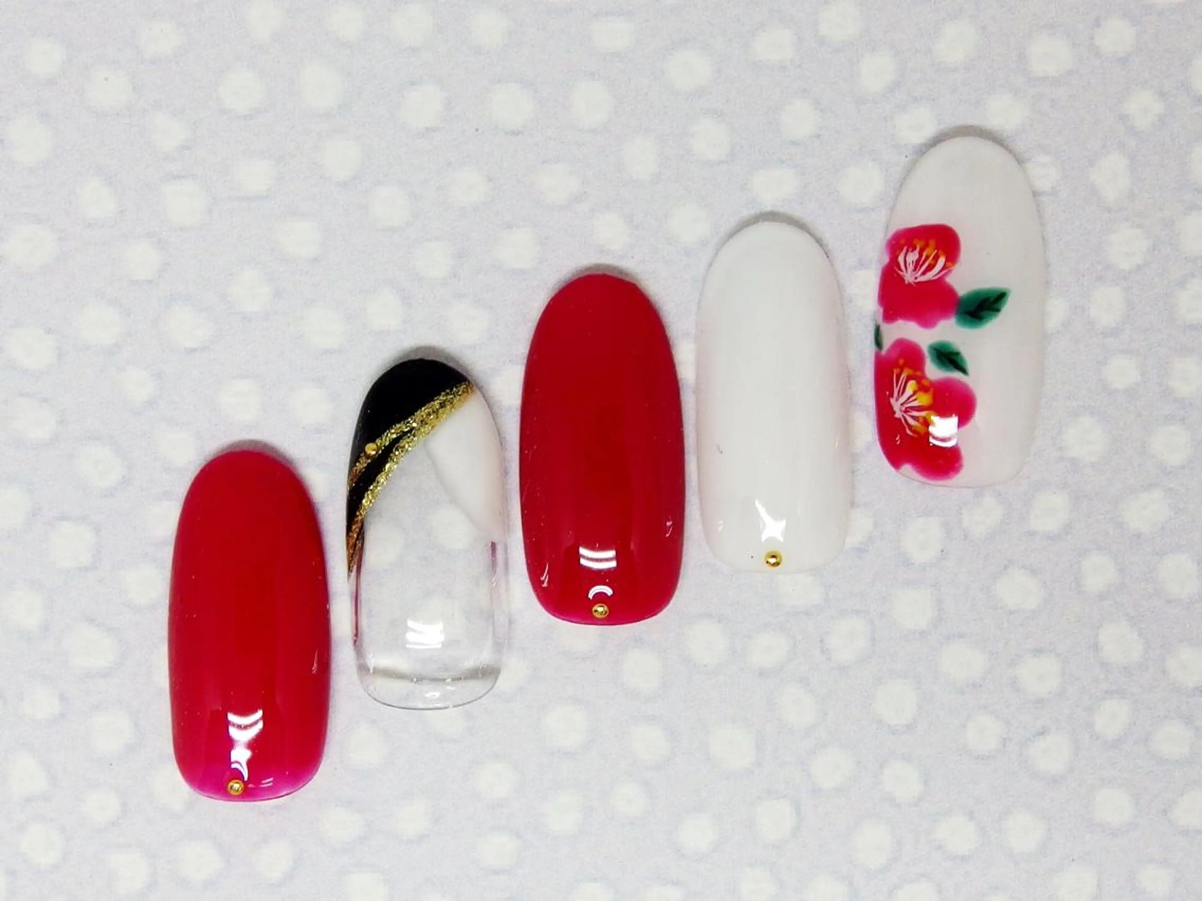 ネイル 成人式 持ち込み ハンドネイル ティーエヌ 金山駅東口店のネイルデザイン