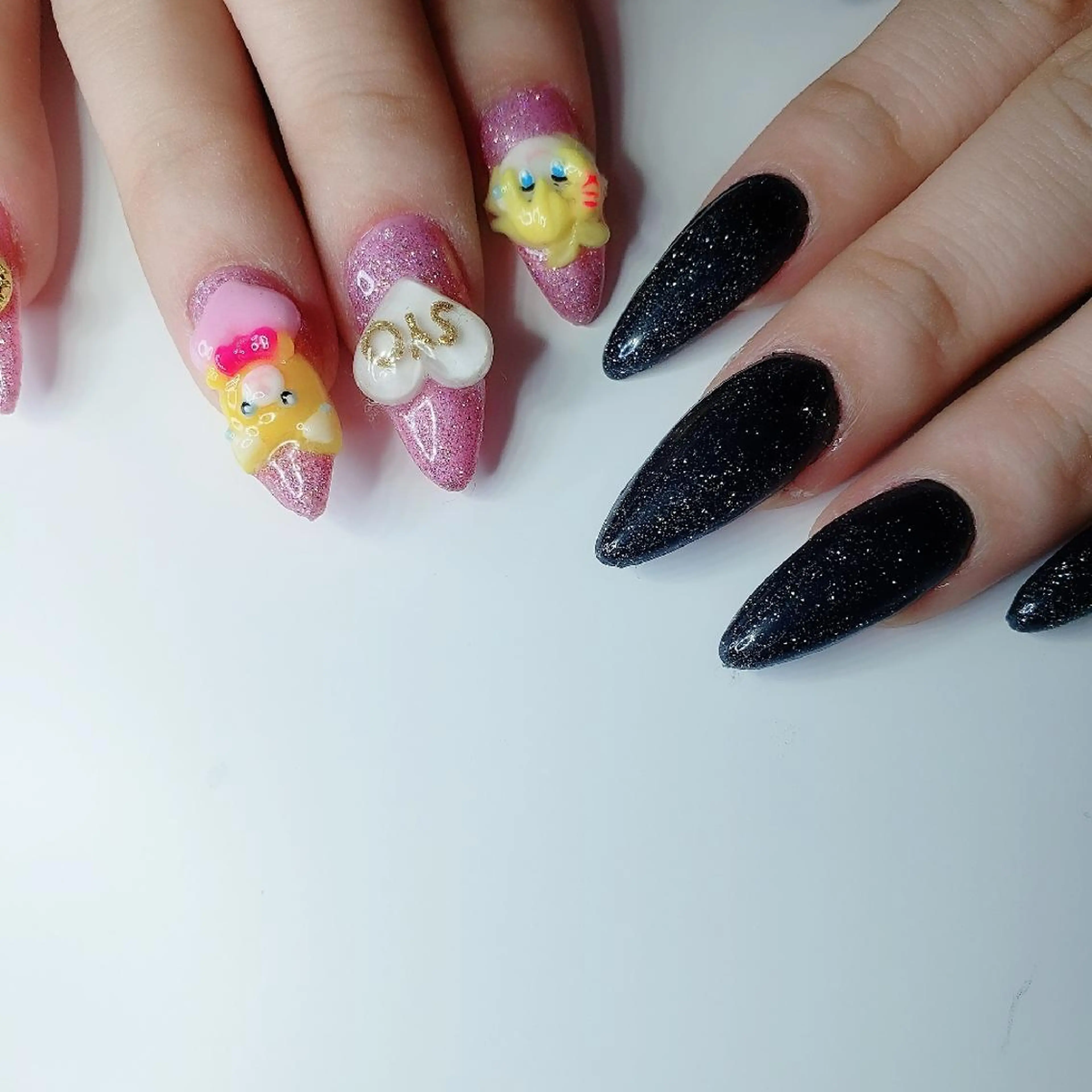 ネイル ミディアム ハンドネイル クロキ 。のネイルデザイン