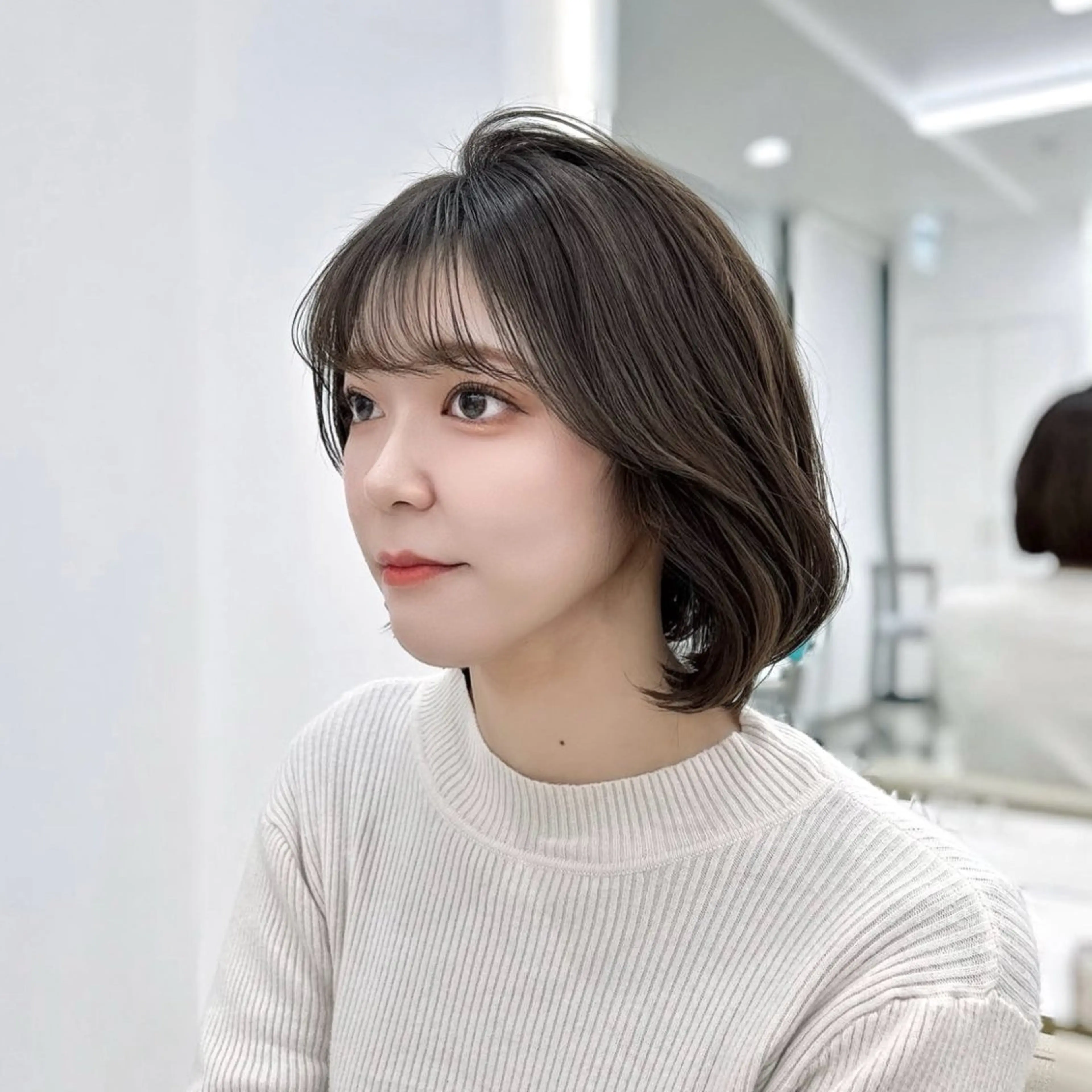 ショート 韓国顔まわり/前髪 /レイヤー/いつきのヘアスタイル