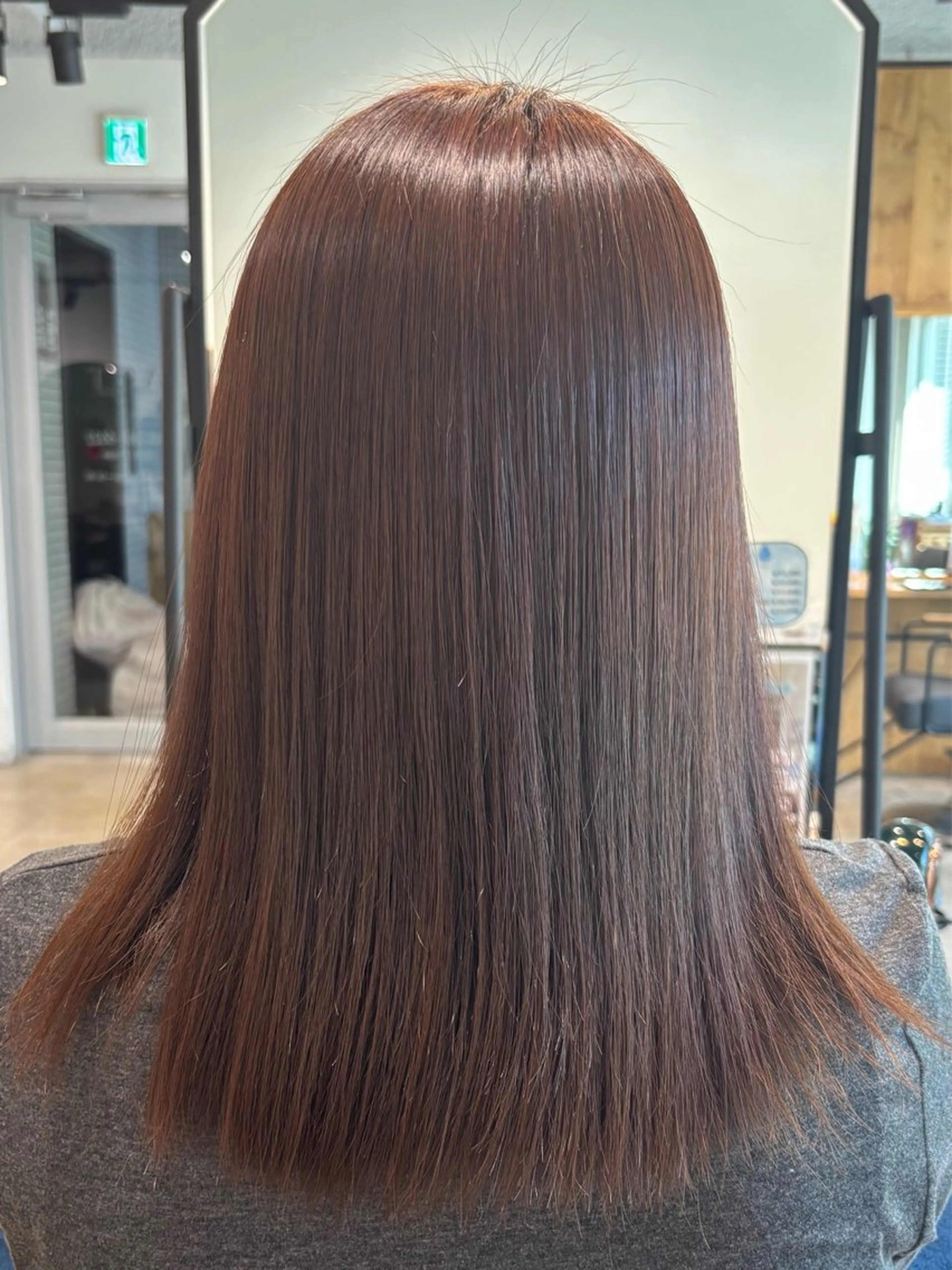 セミロング 縮毛矯正 暖色カラー🌺／ 髪質改善🌿／ゆうかのヘアスタイル