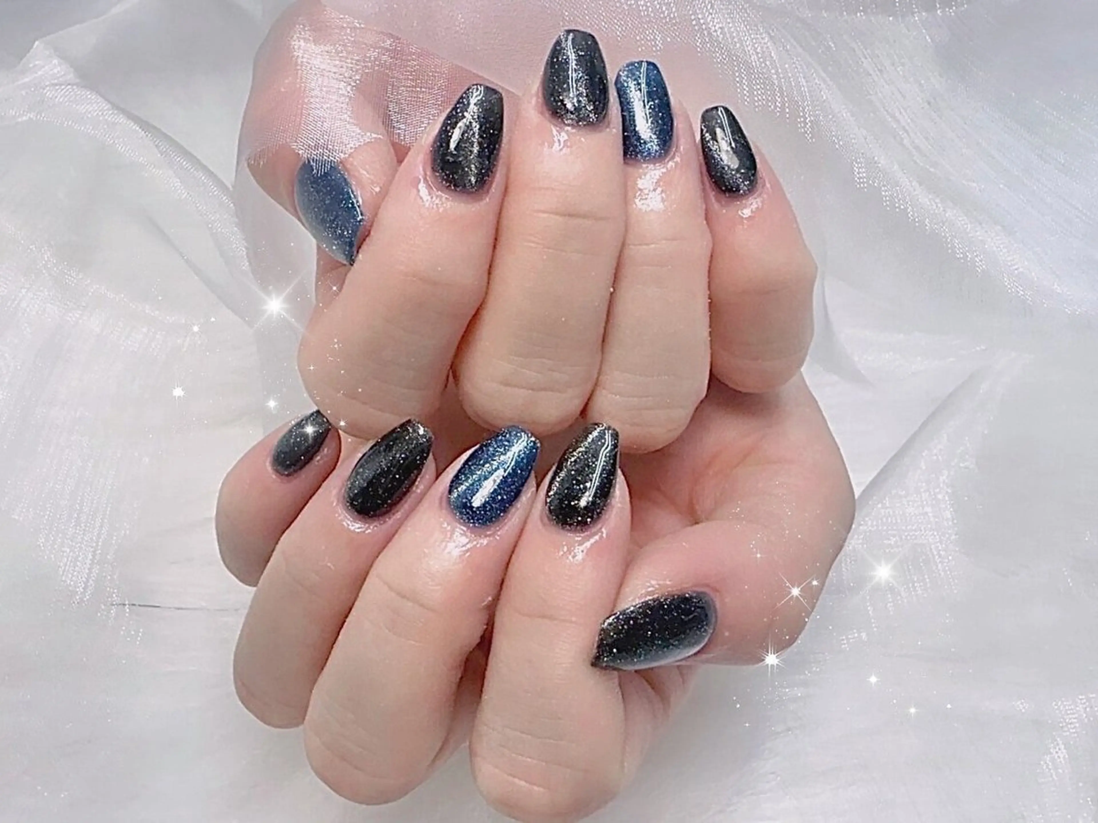 【人気No.3】 ★オフ無料★ 光で遊ぶ指先マグネット×ハンドケア（2色まで）の写真