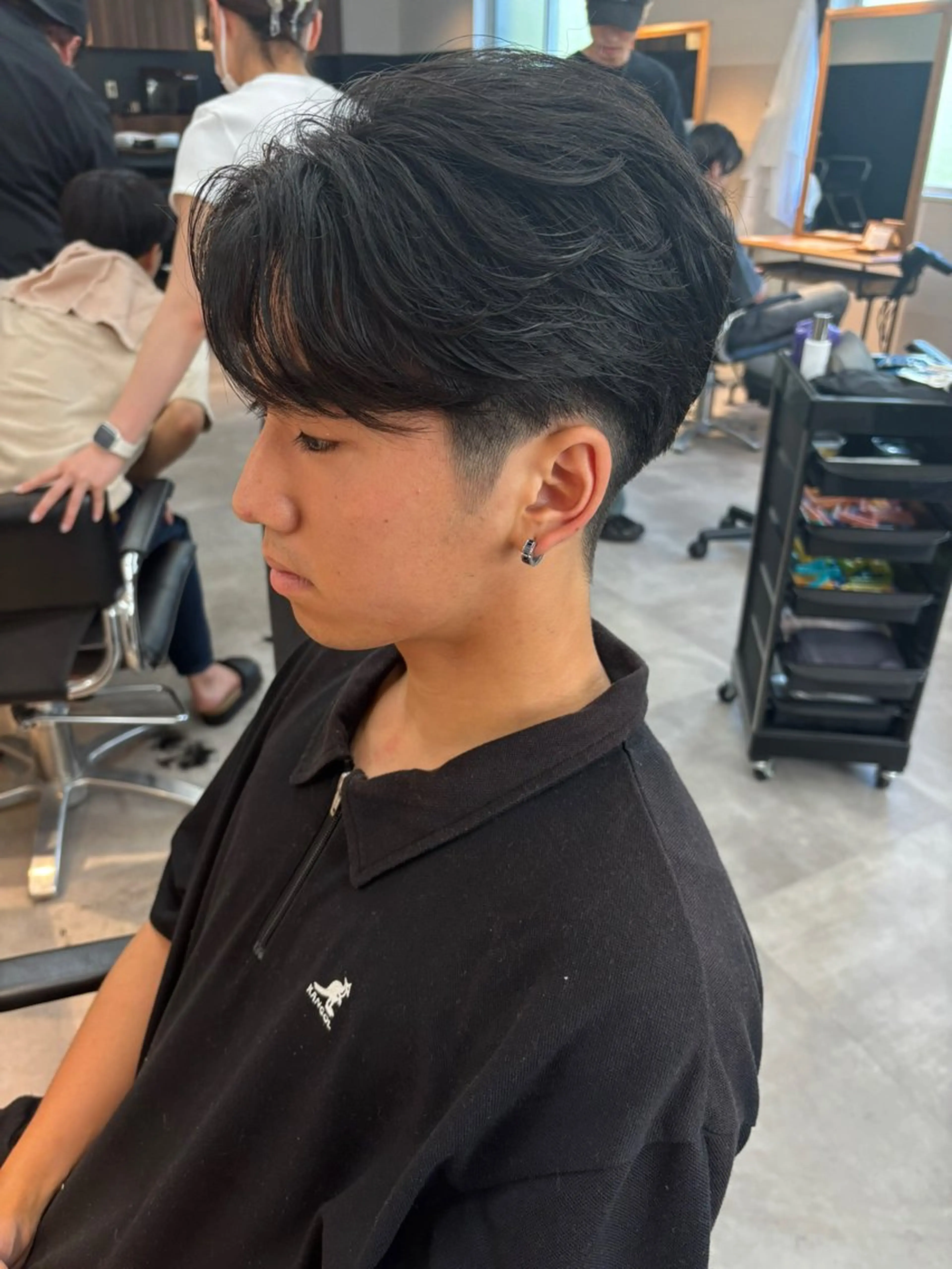 パーマ メンズ センターパート メンズパーマ ニュアンスパーマ カット パーマ トリートメント 男の理想を叶える🔥 メンズパーマ特化｜関のヘアスタイル