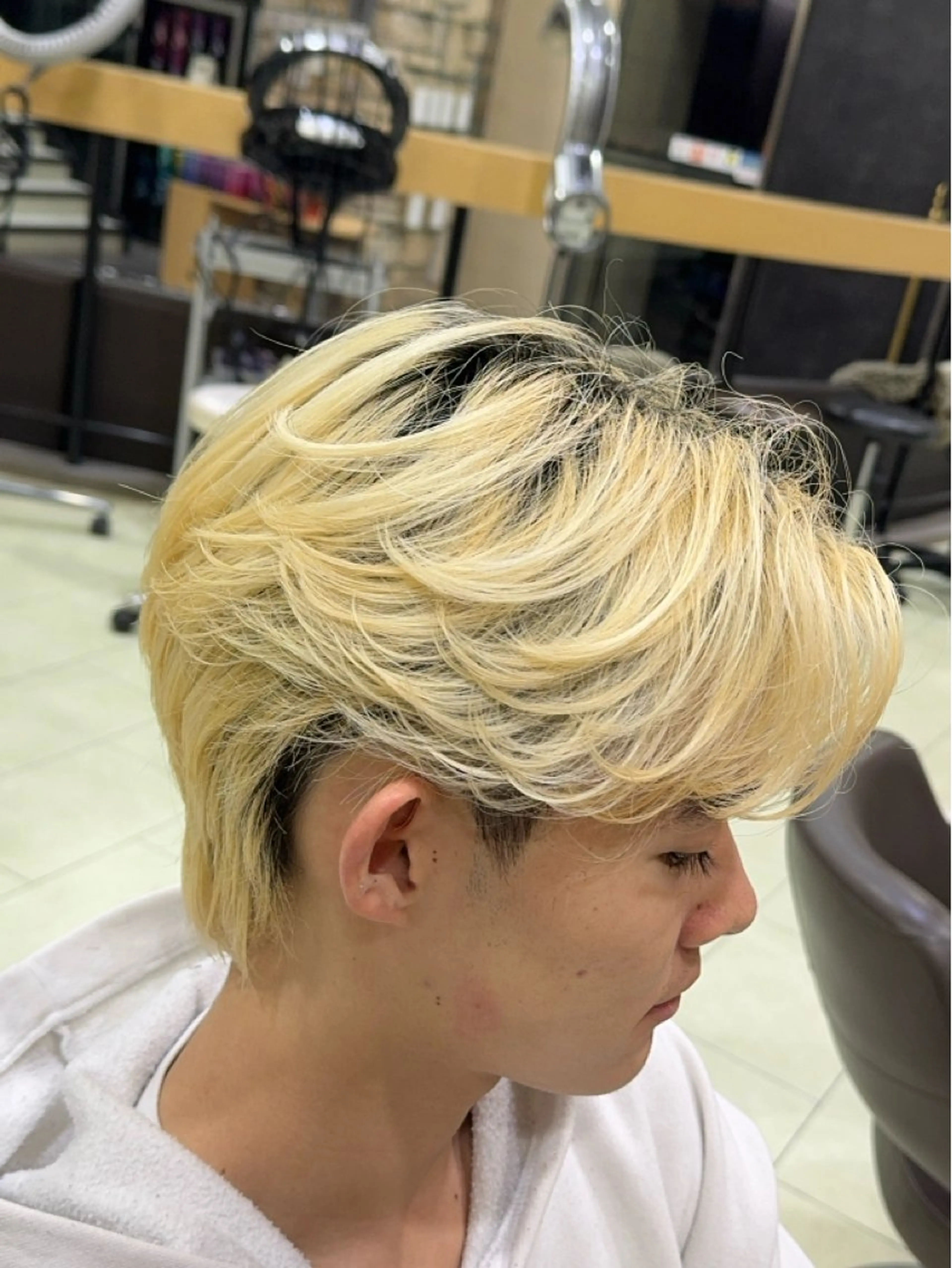 【人気NO.1！メンズカット＋フェザーパーマ】綺麗な毛流れ、動きのあるスタイルが作れます✨の写真