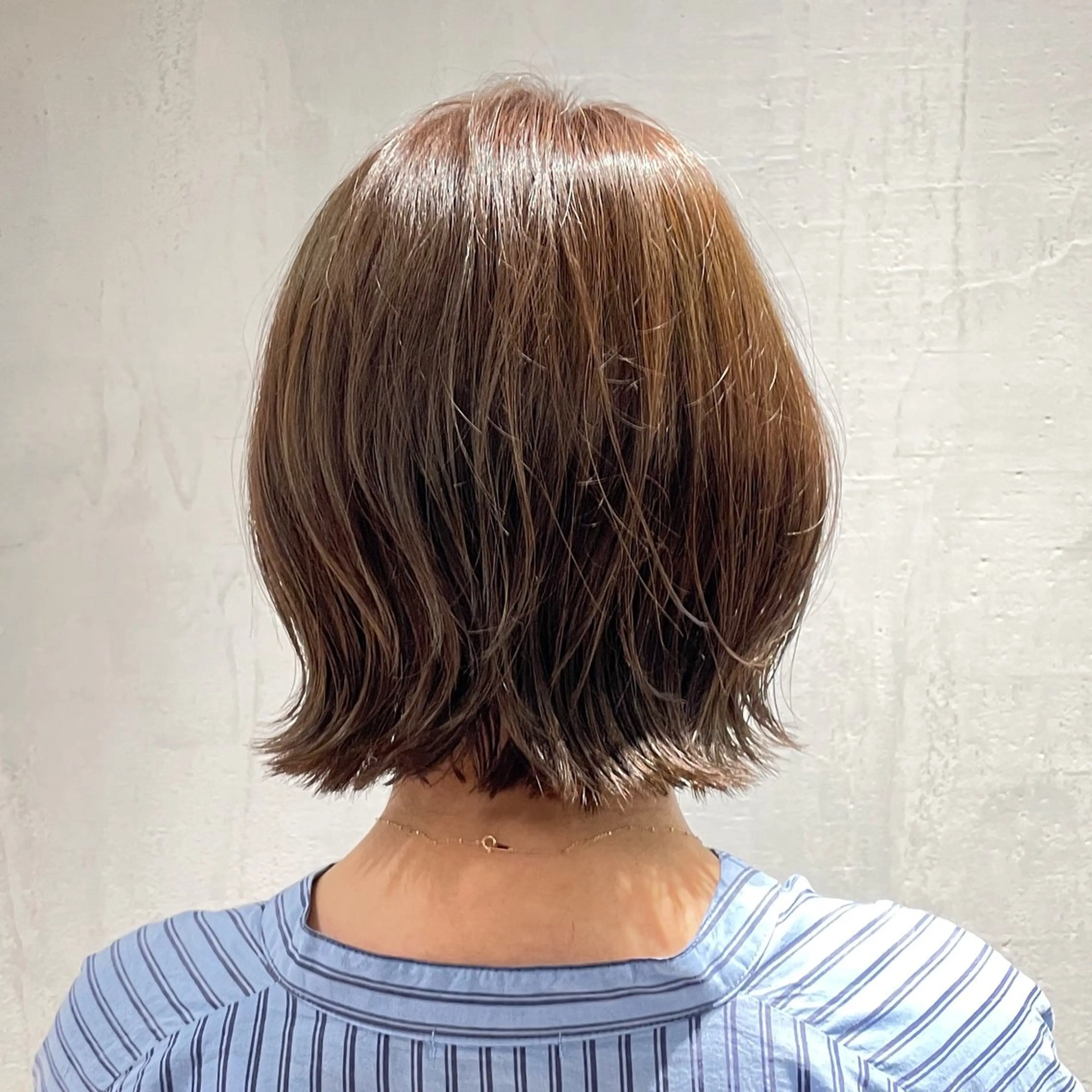 ミディアム カラー ハイライトカラー ボブ くびれヘア ハイライト 外ハネヘア カット ヘアカラー DX SHARE SALON所属・matka白髪ぼかし 大人ヘア/KEIKOのヘアスタイル