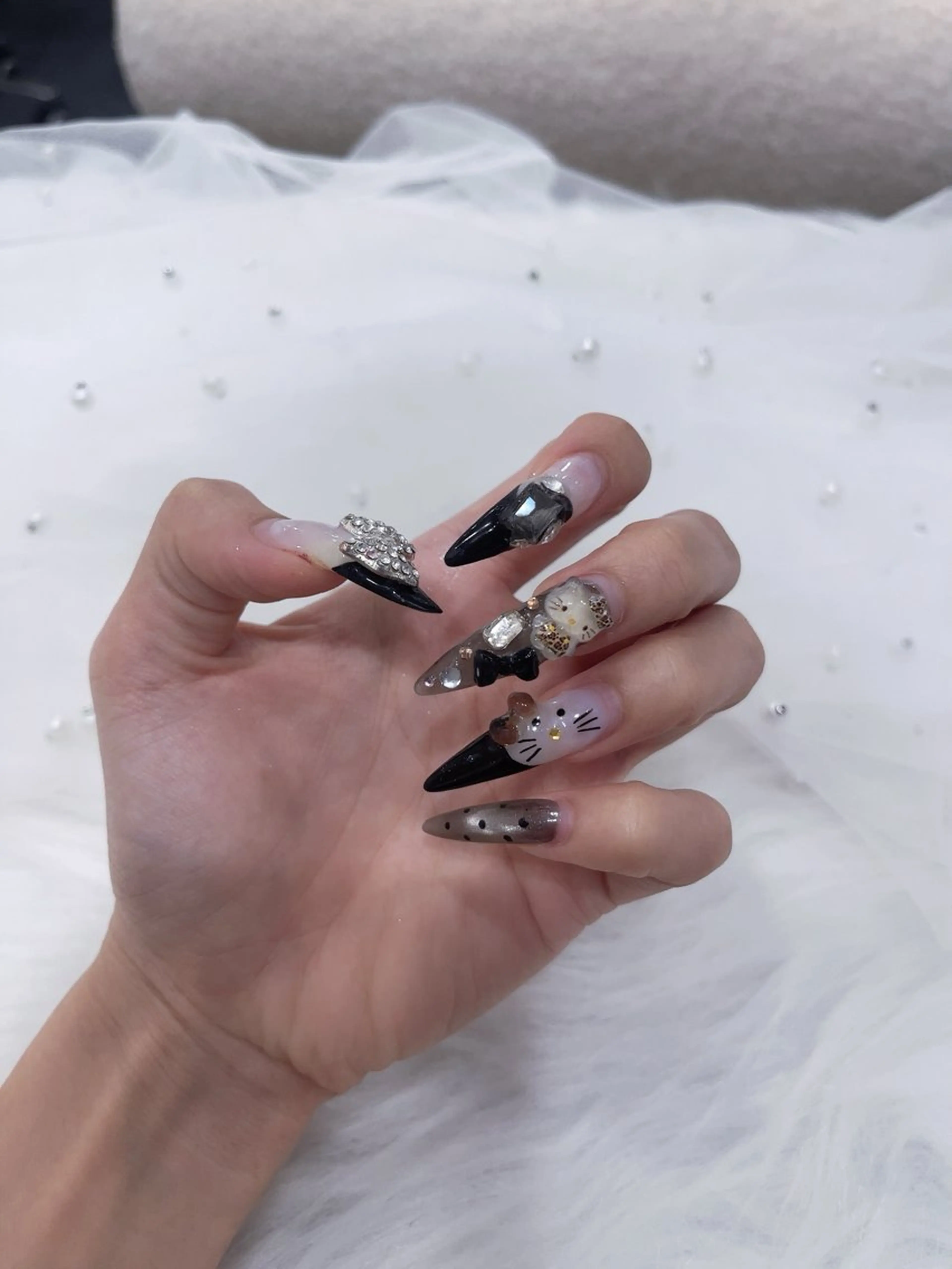 ネイル アートネイル 長さ出し フレンチネイル ジェルネイル グラデーション ハンドネイル Rin Rinのネイルデザイン