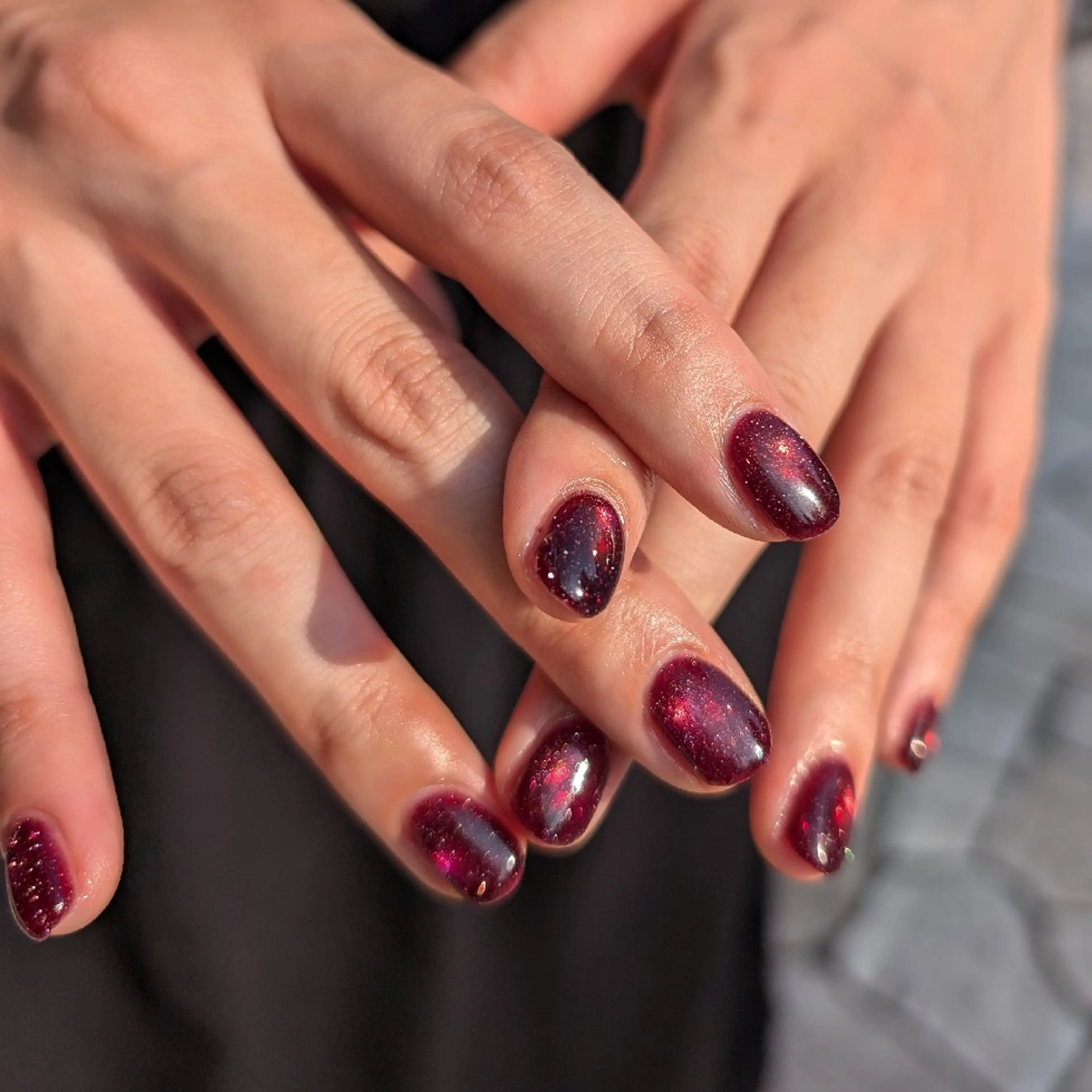 ネイル 赤色 ハンドネイル ナリタ・ マミのネイルデザイン