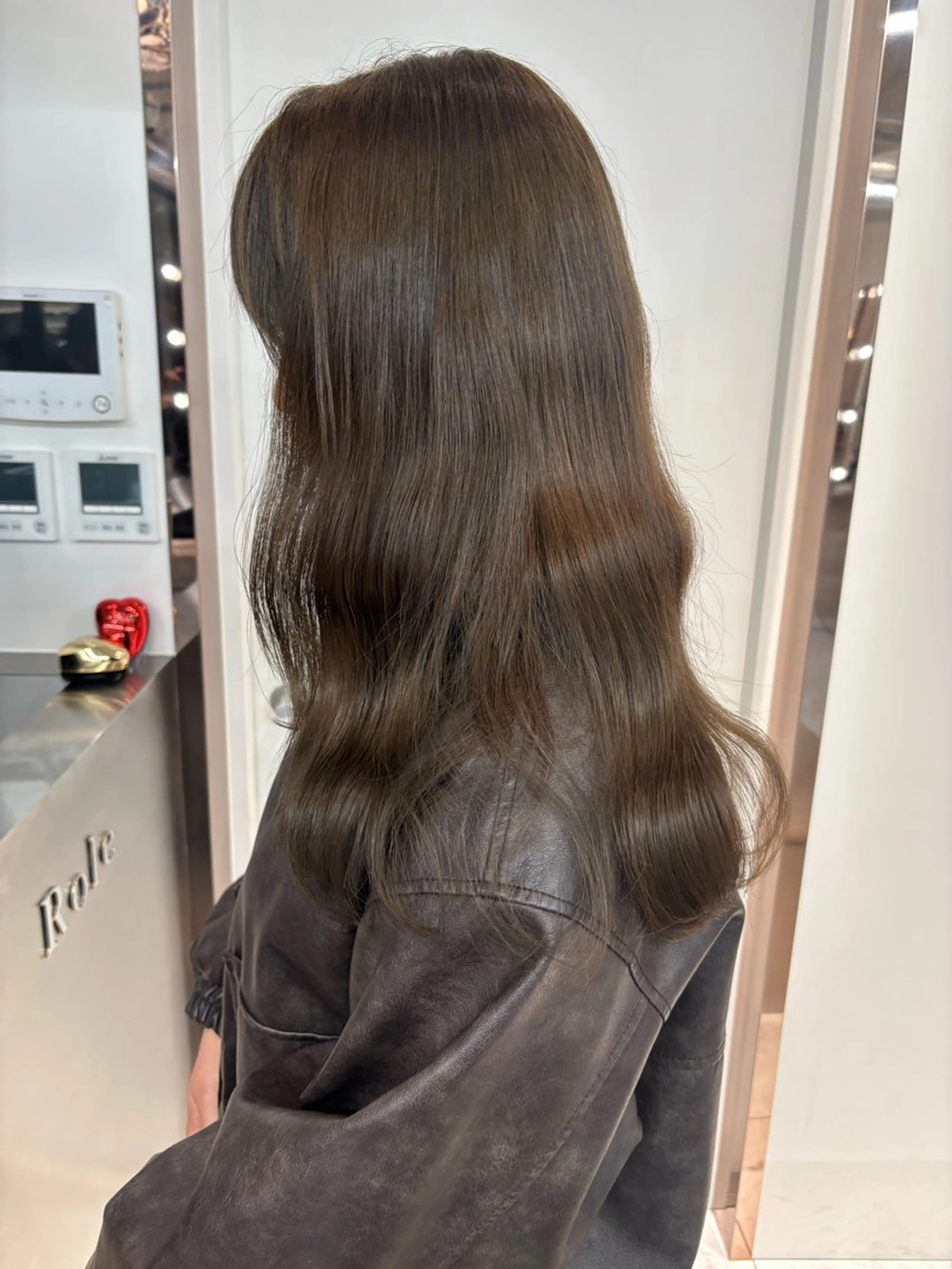 ミディアム カラー ブリーチ ボブ 韓国風ヘア レイヤーカット トリートメント ヘアカラー rina／ベージュ ワンホン/韓国ヘアのヘアスタイル