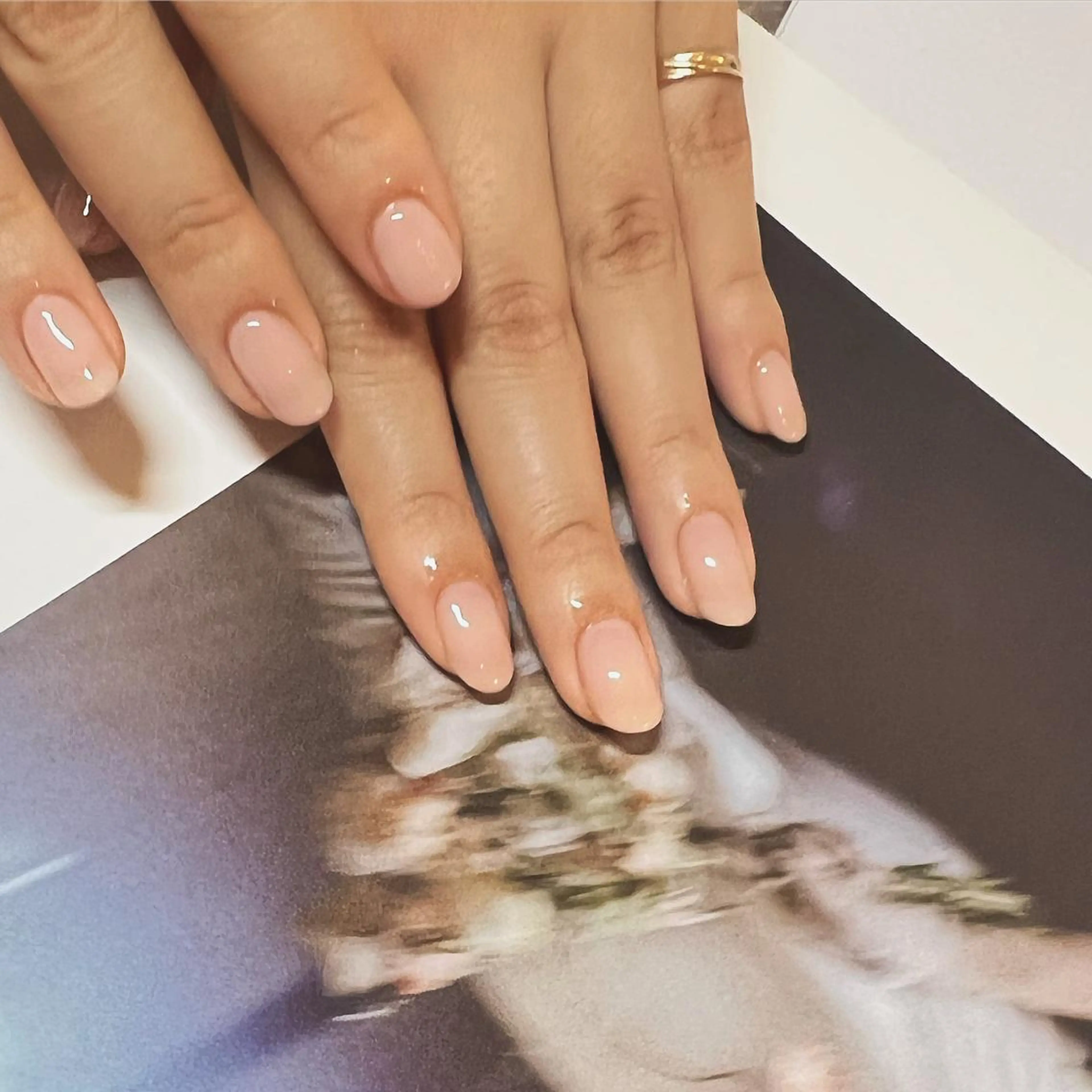 ネイル オーロラネイル 長さ出し ジェルネイル 韓国ネイル マグネットネイル ちゅるんネイル🪄 耳ツボジュエリー🔗のネイルデザイン