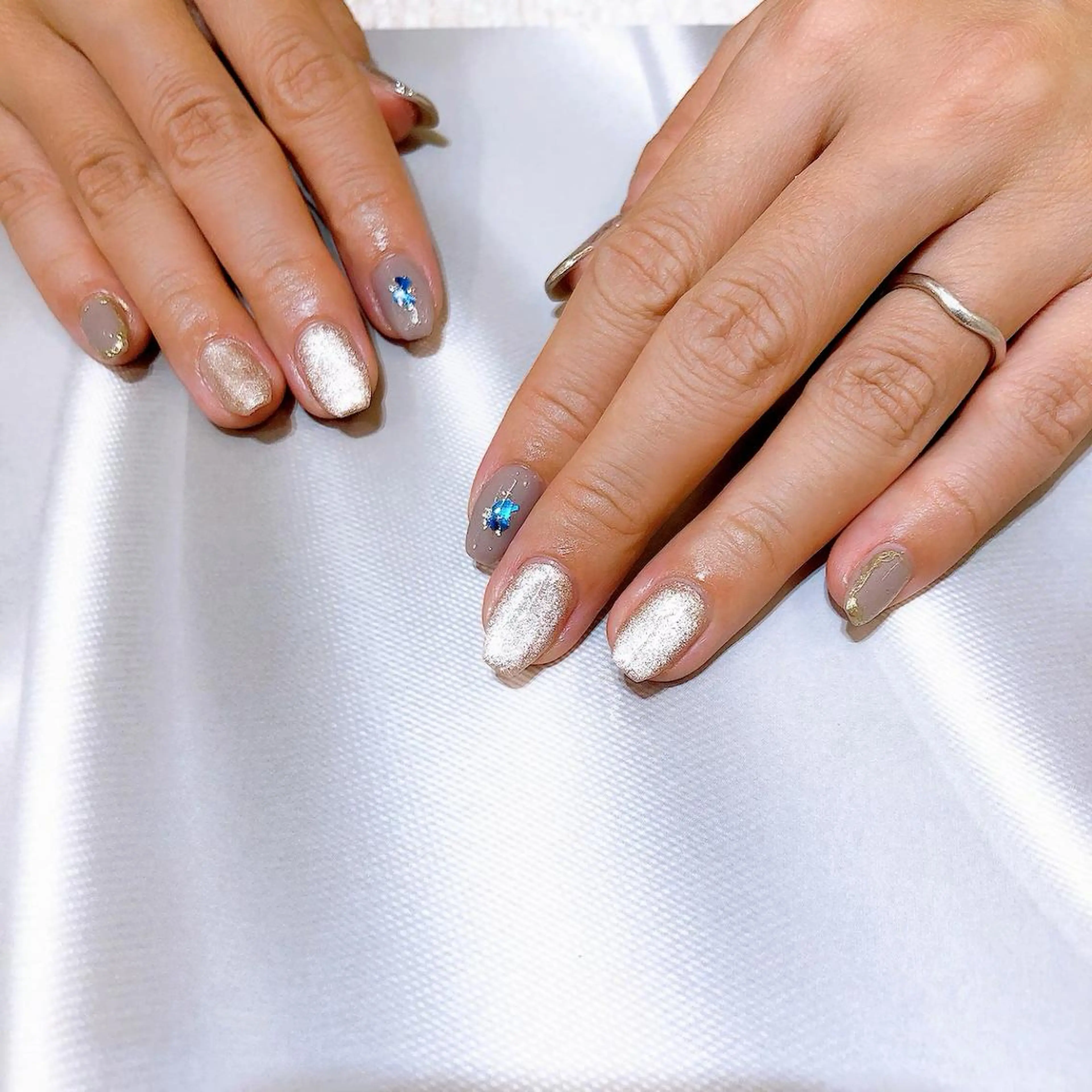 ネイル アートネイル ジェルネイル キラキラネイル オフィスネイル ショートネイル ♾nail 恵美のマツエク・マツパデザイン