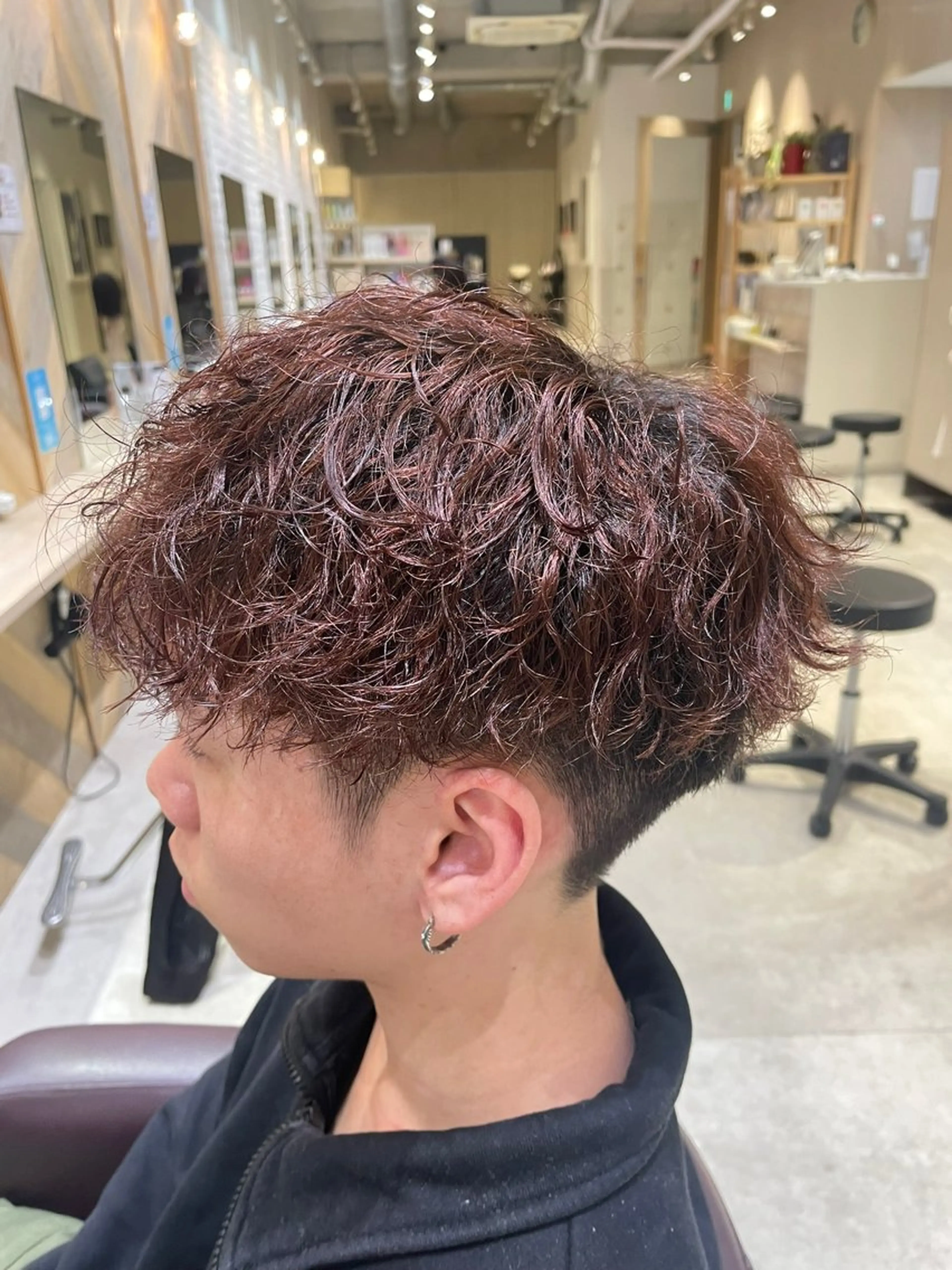 ショート カット パーマ ルーズシャドウ/ 波巻き💠大塩威吹のヘアスタイル