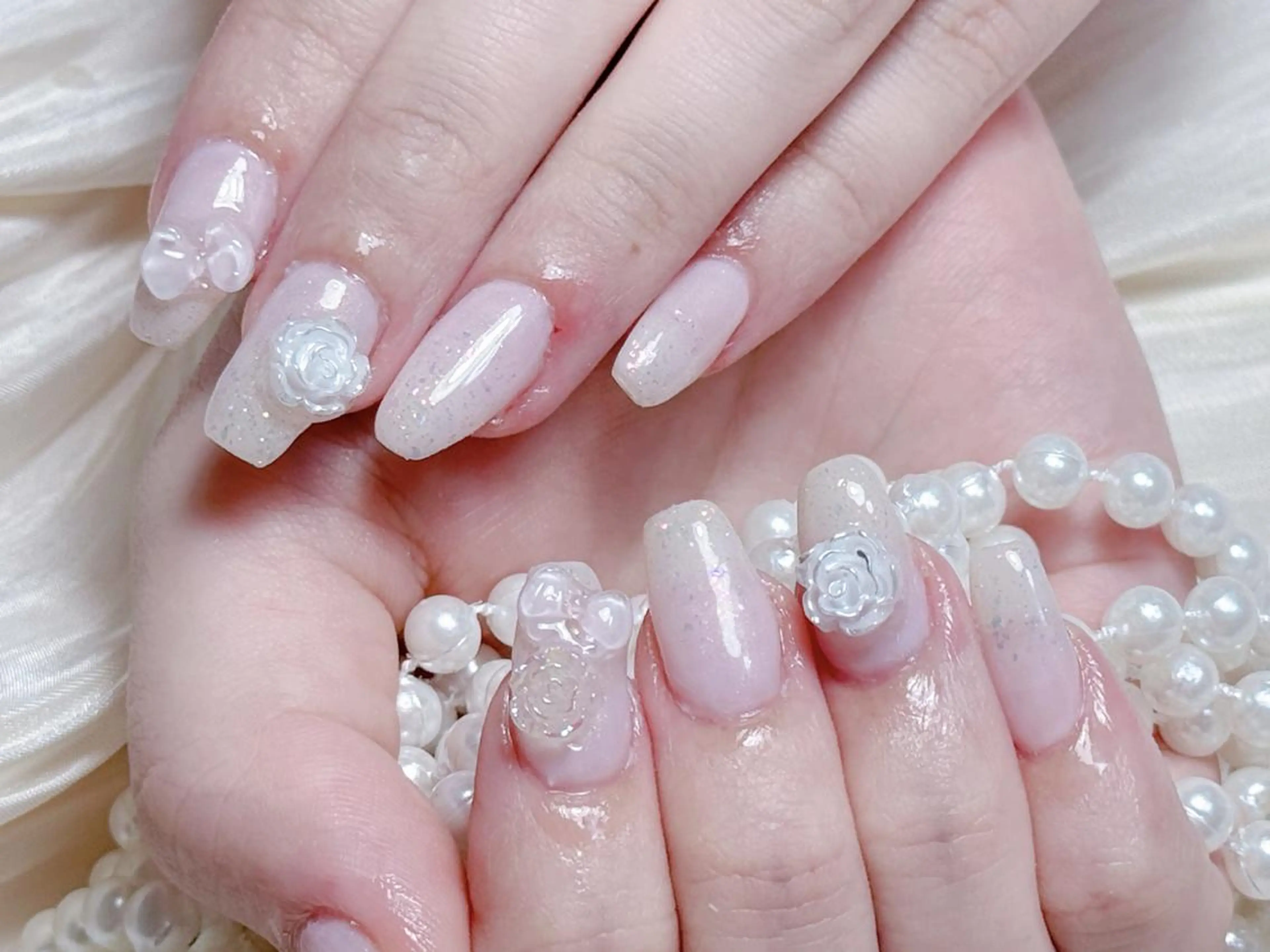 【Hand】🌟持ち込みデザインアートパーツ4本★ パラジェル🫧の写真