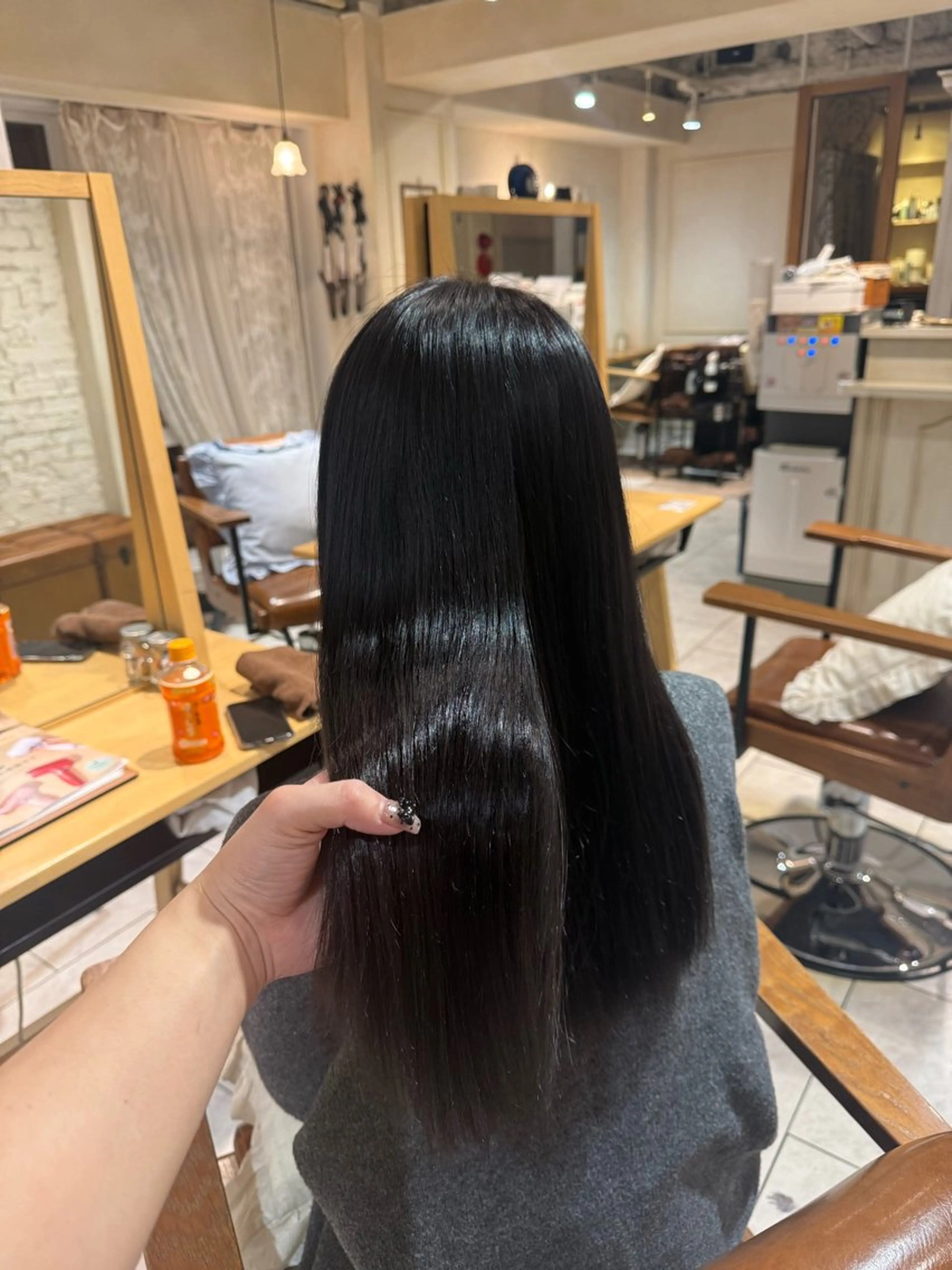 ロング 縮毛矯正 山口 ななみのヘアスタイル