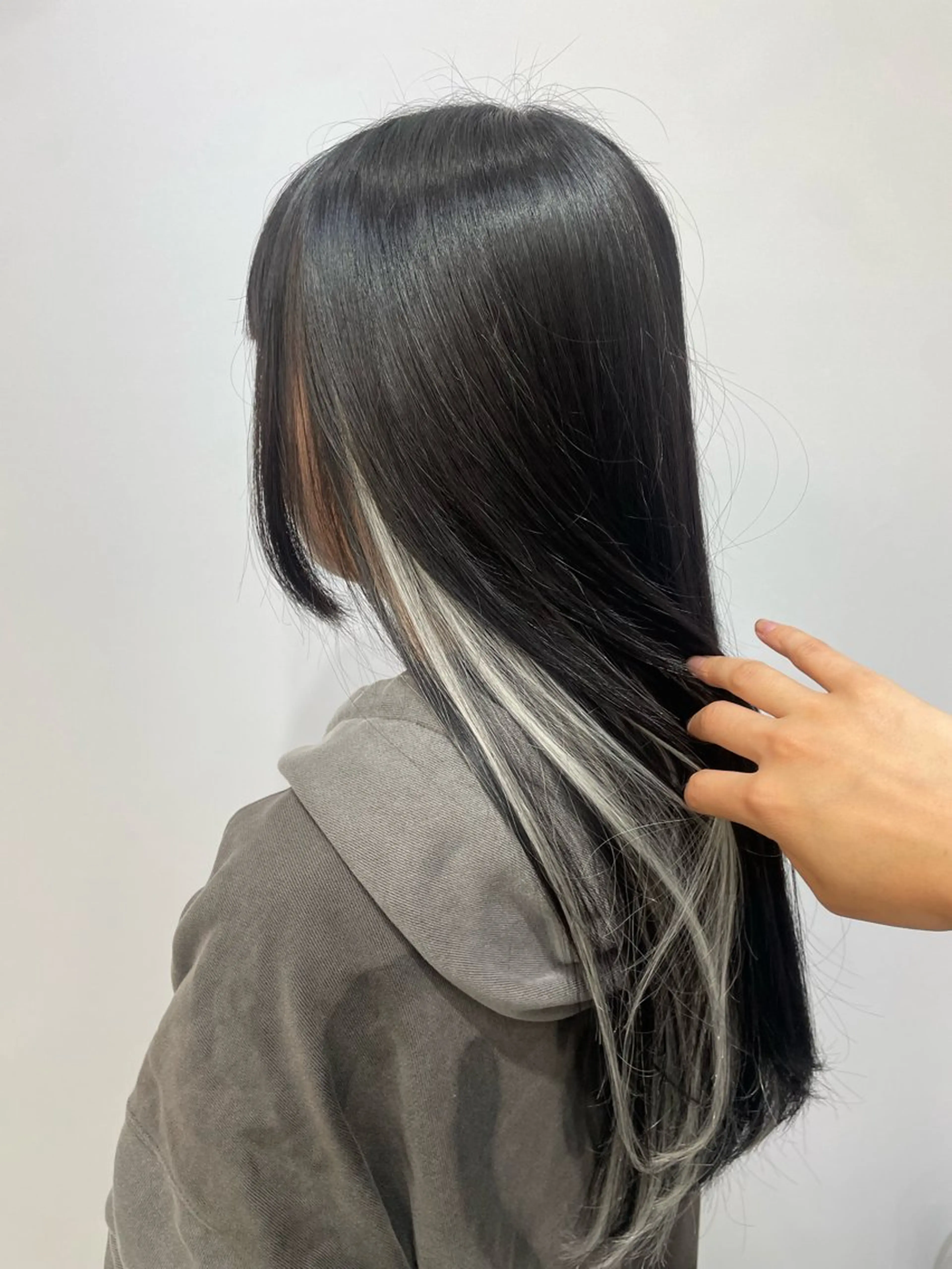 ロング エクステ 𝙃𝘼𝙍𝙐🎀 韓国×エクステのヘアスタイル