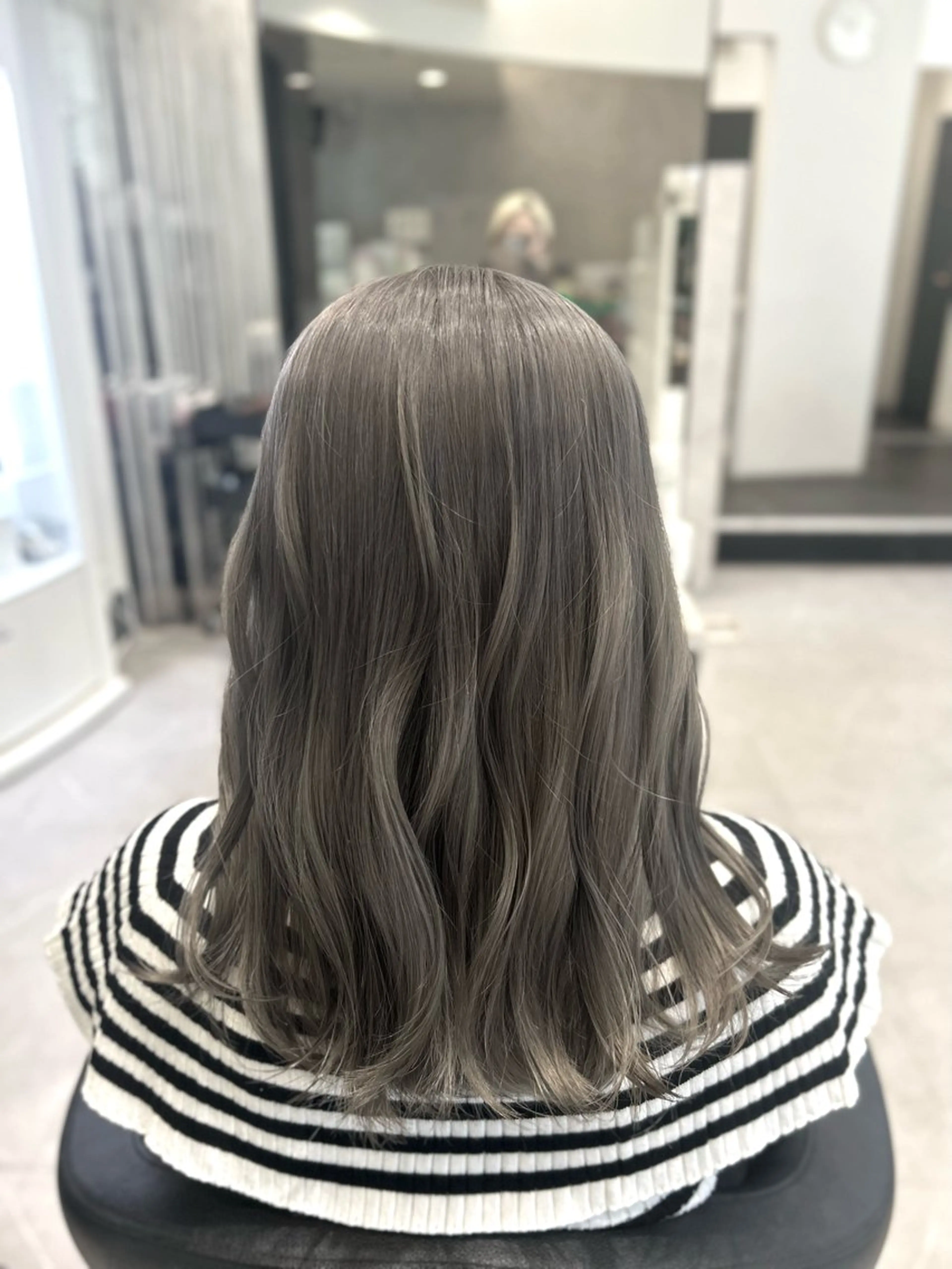 ミディアム ヘアカラー 岡田 祐果のマツエク・マツパデザイン