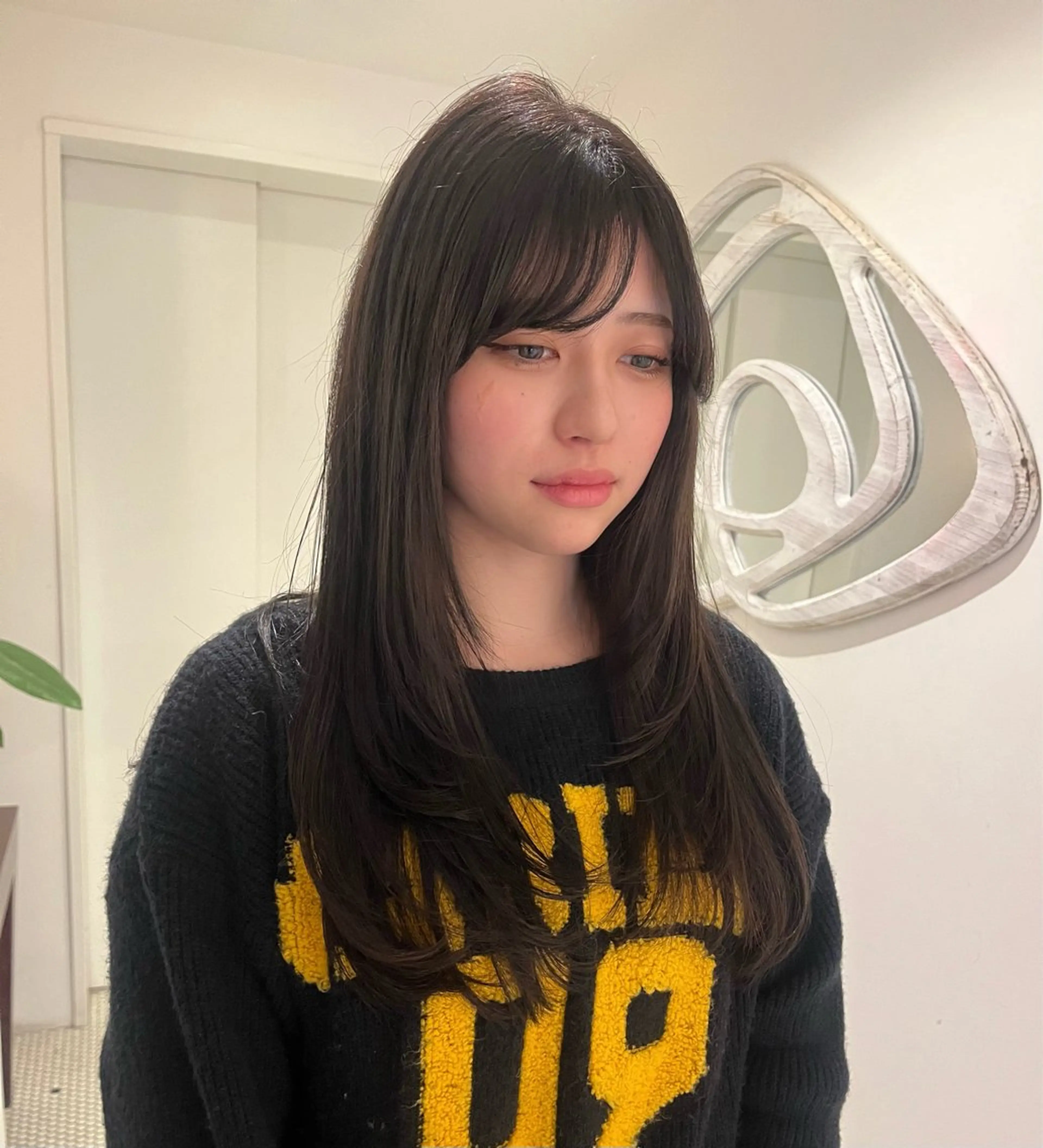 ロング カット ヘアカラー トリートメント あやか/ベージュ /透け感カラーのヘアスタイル